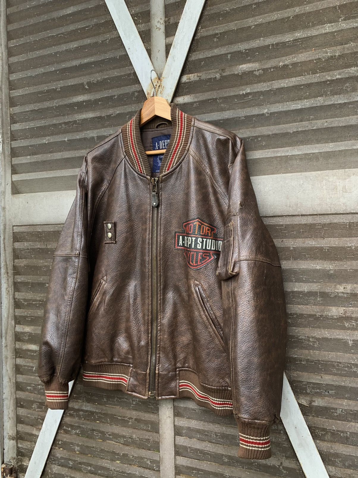 Vintage 🪖Vintage FLYING SHARK MILITARY BROWN LEATHER BOMBER JACKET Size US L / EU 52-54 / 3 - 2 Thumbnail
