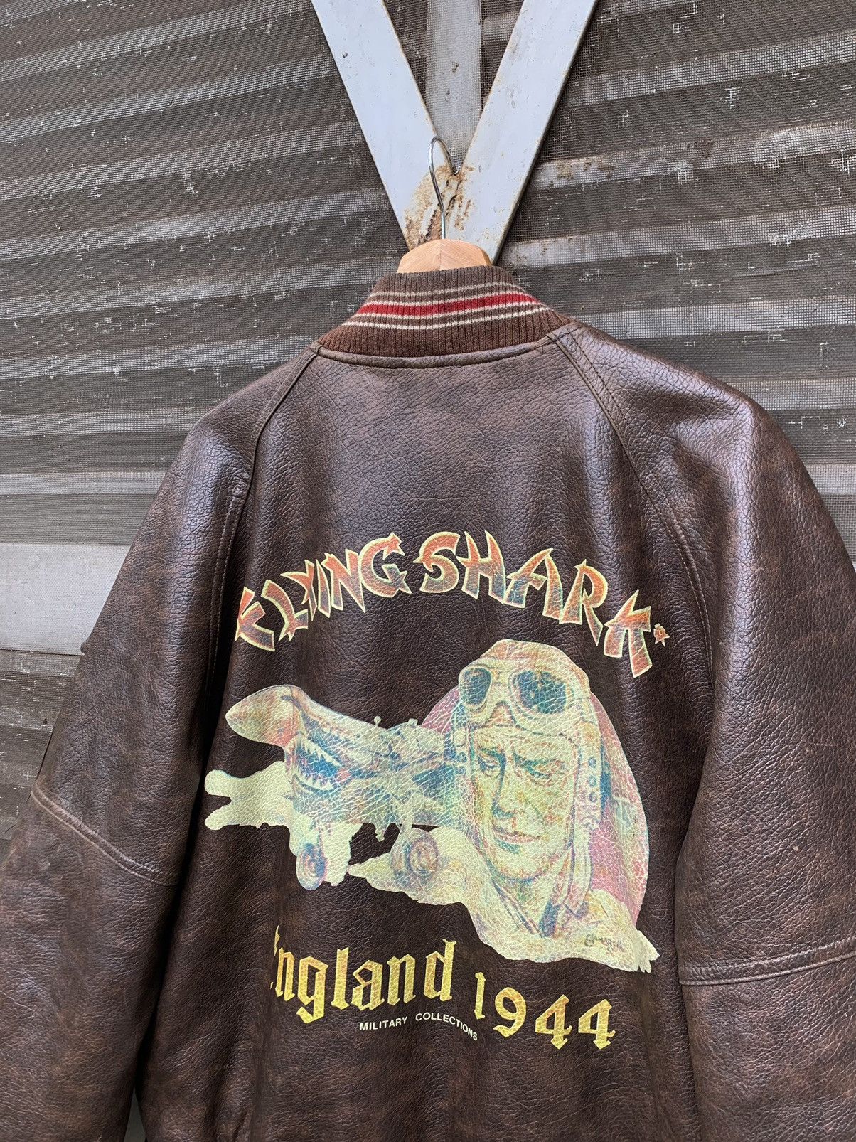 Vintage 🪖Vintage FLYING SHARK MILITARY BROWN LEATHER BOMBER JACKET Size US L / EU 52-54 / 3 - 10 Thumbnail