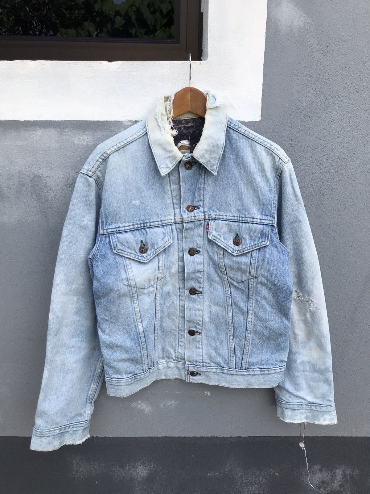 Levi's Vintage 70s levi’s light blue blanket trucker denim jacket Size US S / EU 44-46 / 1 - 1 Thumbnail