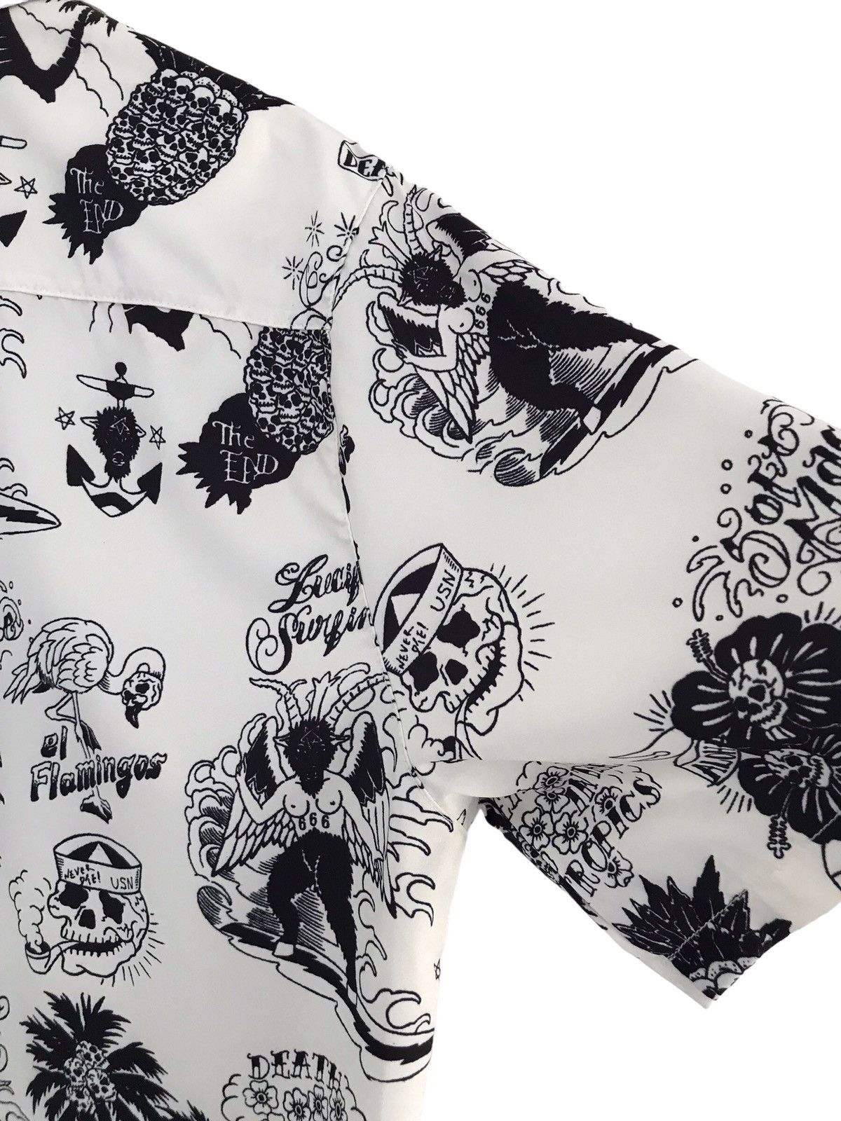 Japanese Brand Rfausntiy Skull Pattern Vector Art Hawaiian Shirt Size US XXL / EU 58 / 5 - 5 Thumbnail