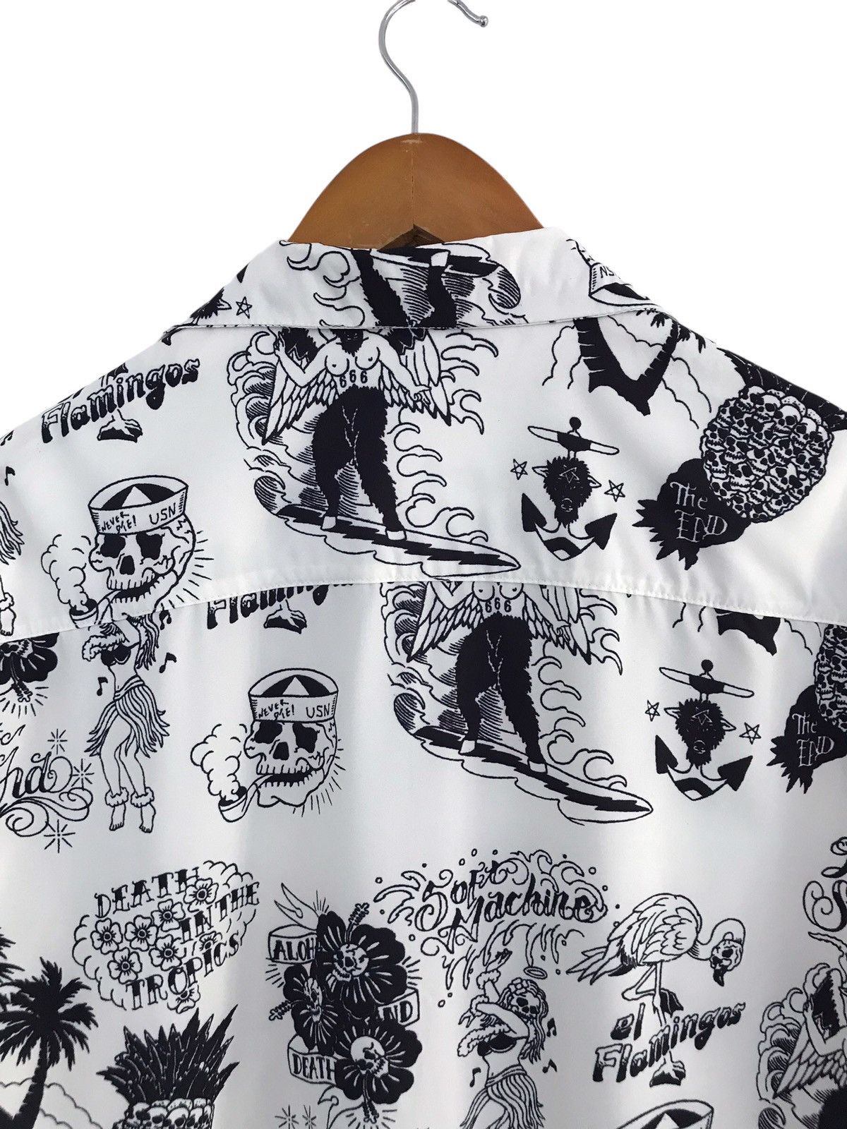 Japanese Brand Rfausntiy Skull Pattern Vector Art Hawaiian Shirt Size US XXL / EU 58 / 5 - 6 Thumbnail