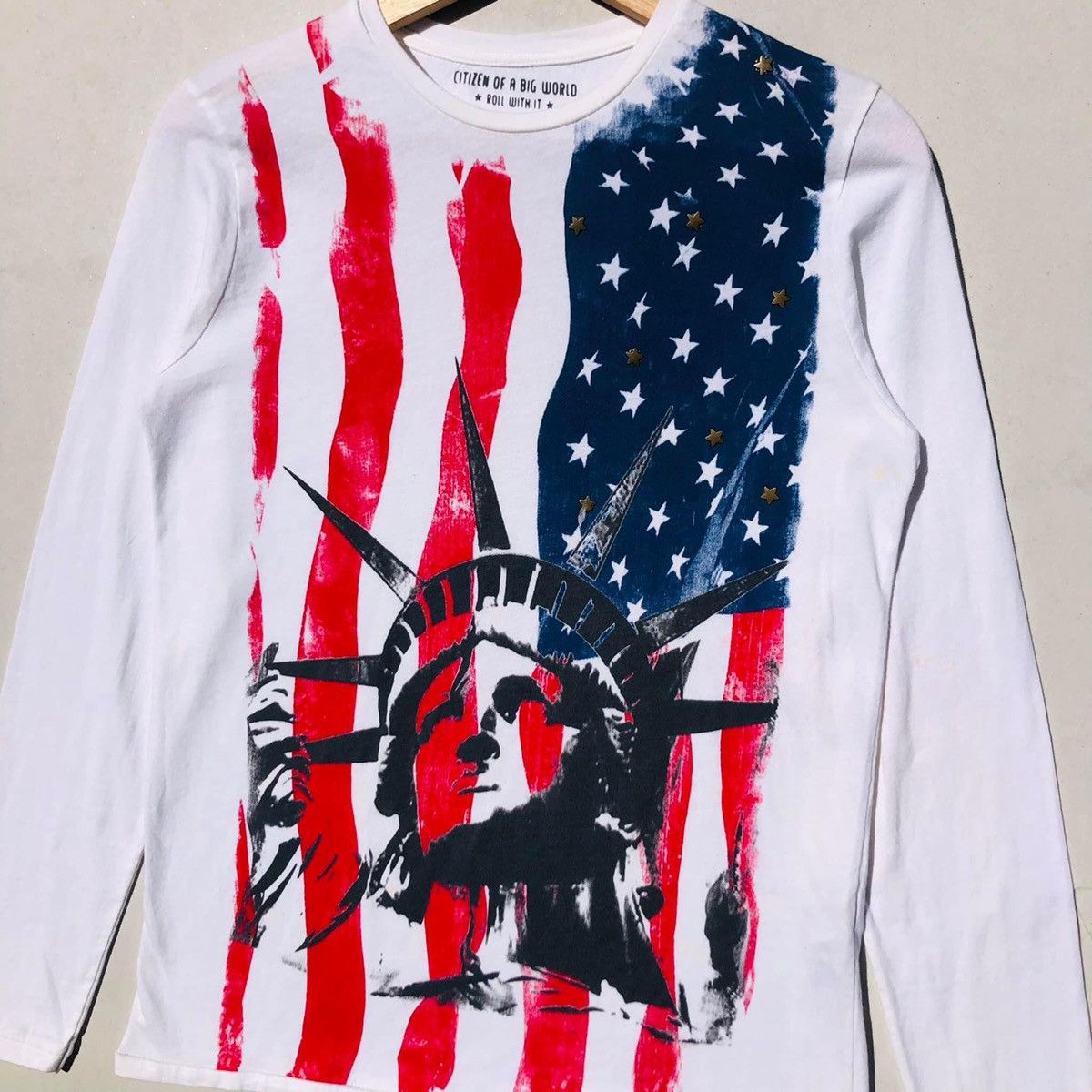 Vintage RARE🔥 CITIZEN OF A BIG WORLD ' ROLL WITH IT' Size S / US 4 / IT 40 - 2 Thumbnail