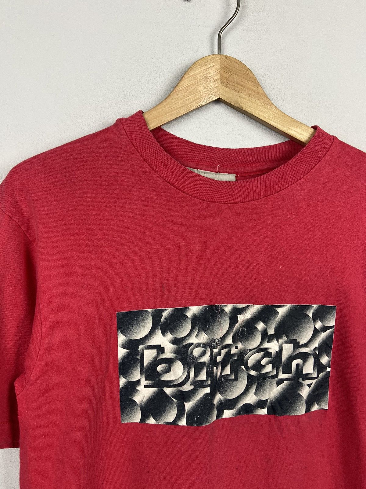 Vintage Vintage 90s Bitch Skate Skateboard Tee Size US M / EU 48-50 / 2 - 5 Thumbnail