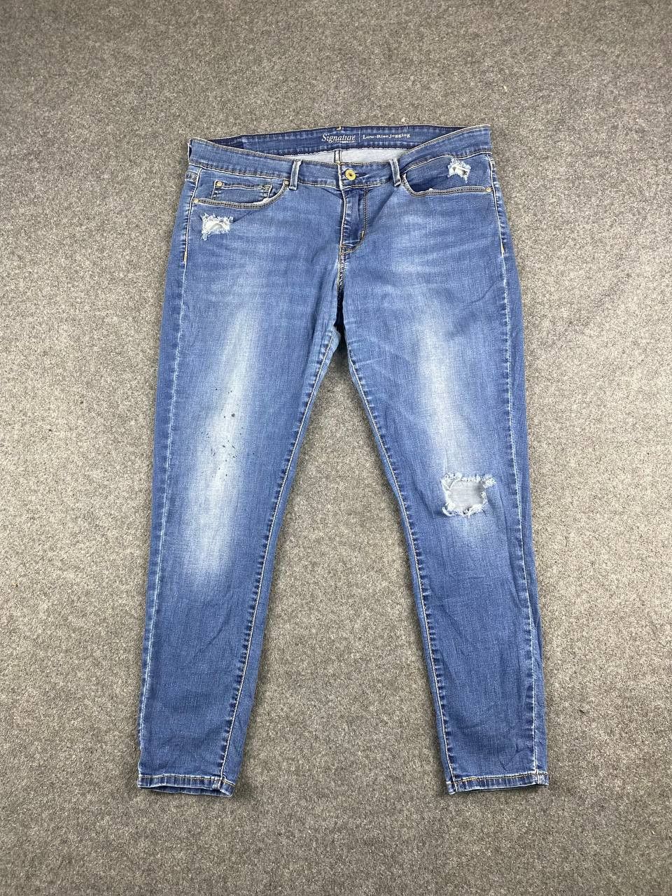 Levi's levis signature low rise jegging distressed denim | Grailed