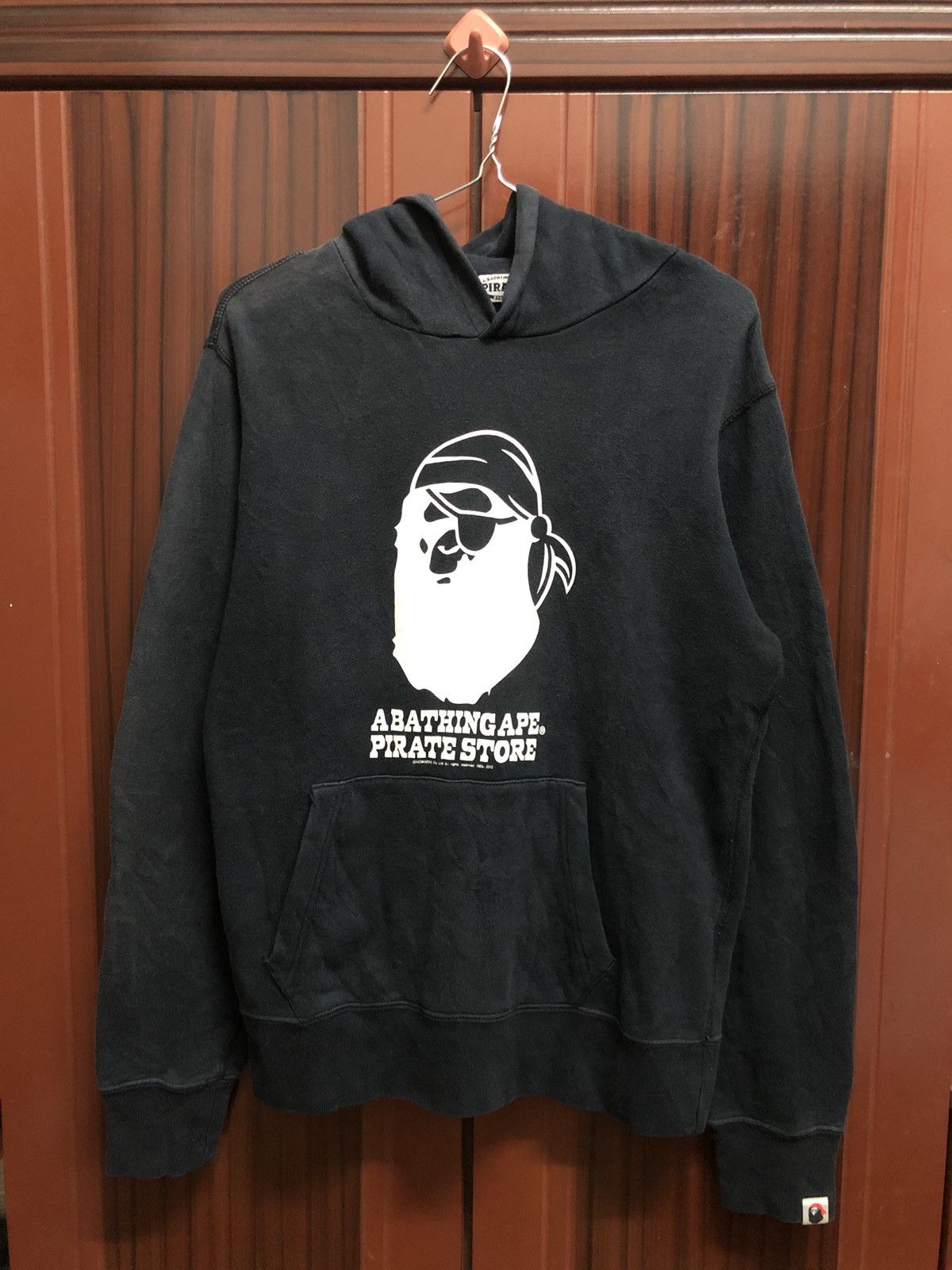 🔥LAST PRICE A Bathing Ape Pirate Store Hoodie