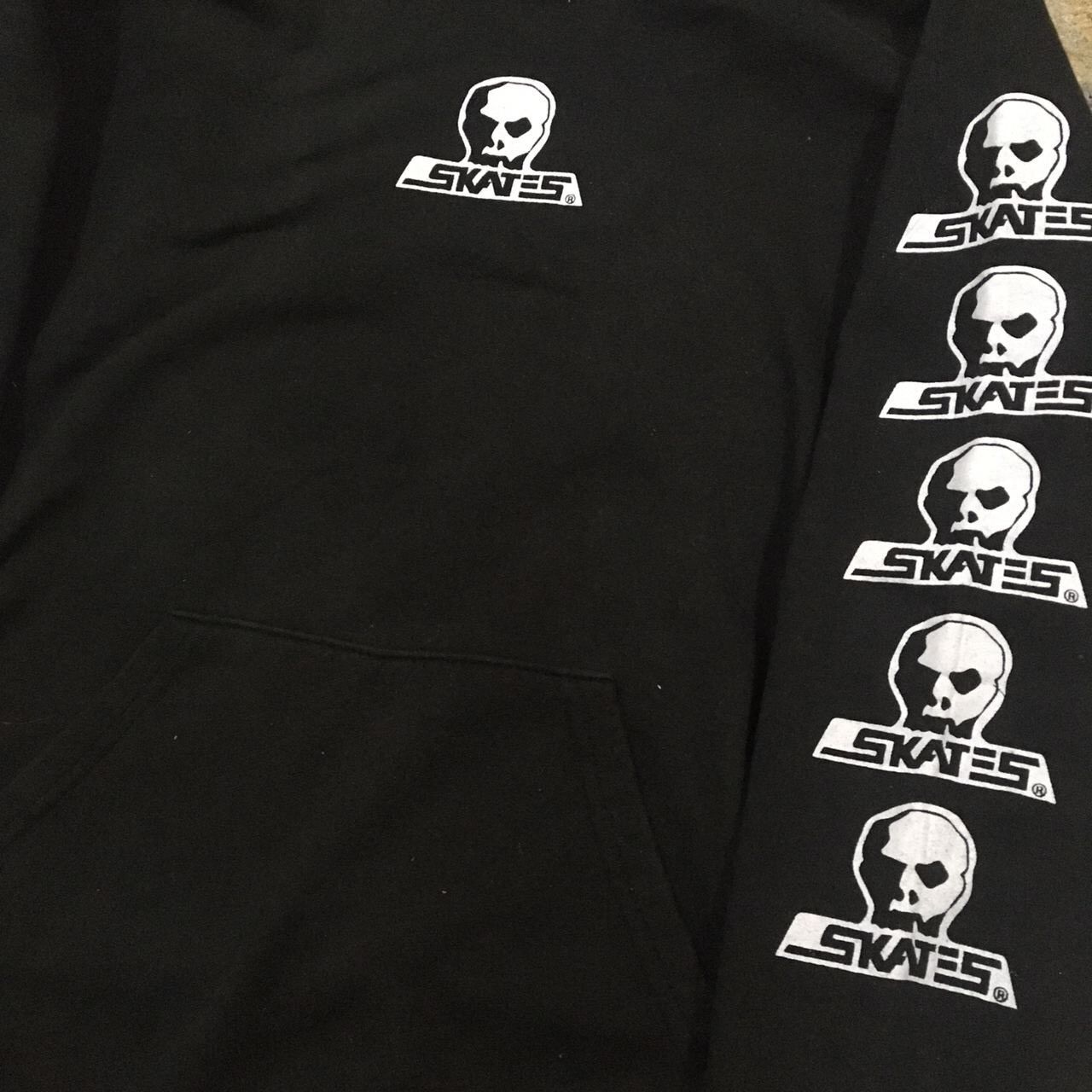Vintage Vintage Skull Skates Big Logo Hoody Size US M / EU 48-50 / 2 - 3 Thumbnail