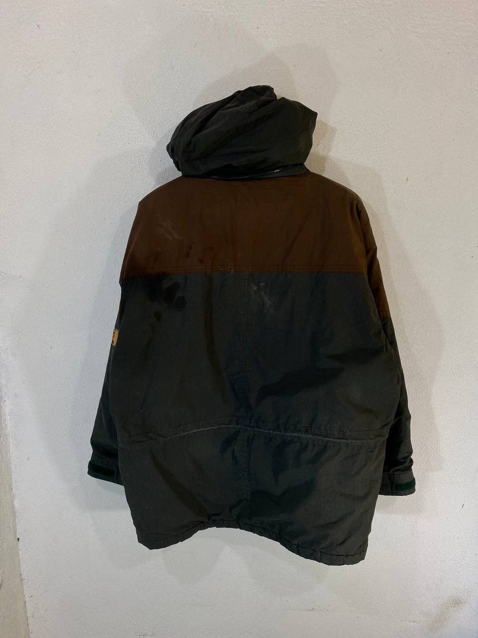 Jack Wolfskin Vintage Jack Wolfskin Jacket Nice Design Size US L / EU 52-54 / 3 - 2 Thumbnail