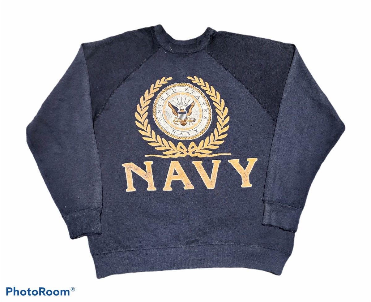 Vintage Vintage Distressed US NAVY USN Crewneck Sweatshirt Size US L / EU 52-54 / 3 - 1 Thumbnail