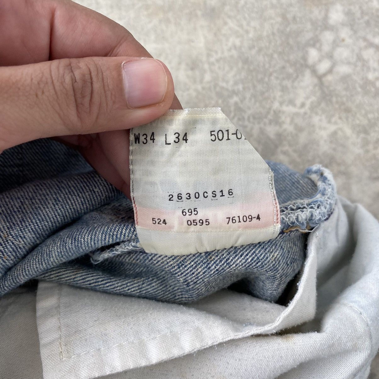 Levi's Vintage 90’s Levis 501 Mud Washed Ripped Denim Jeans Size US 32 / EU 48 - 25 Thumbnail
