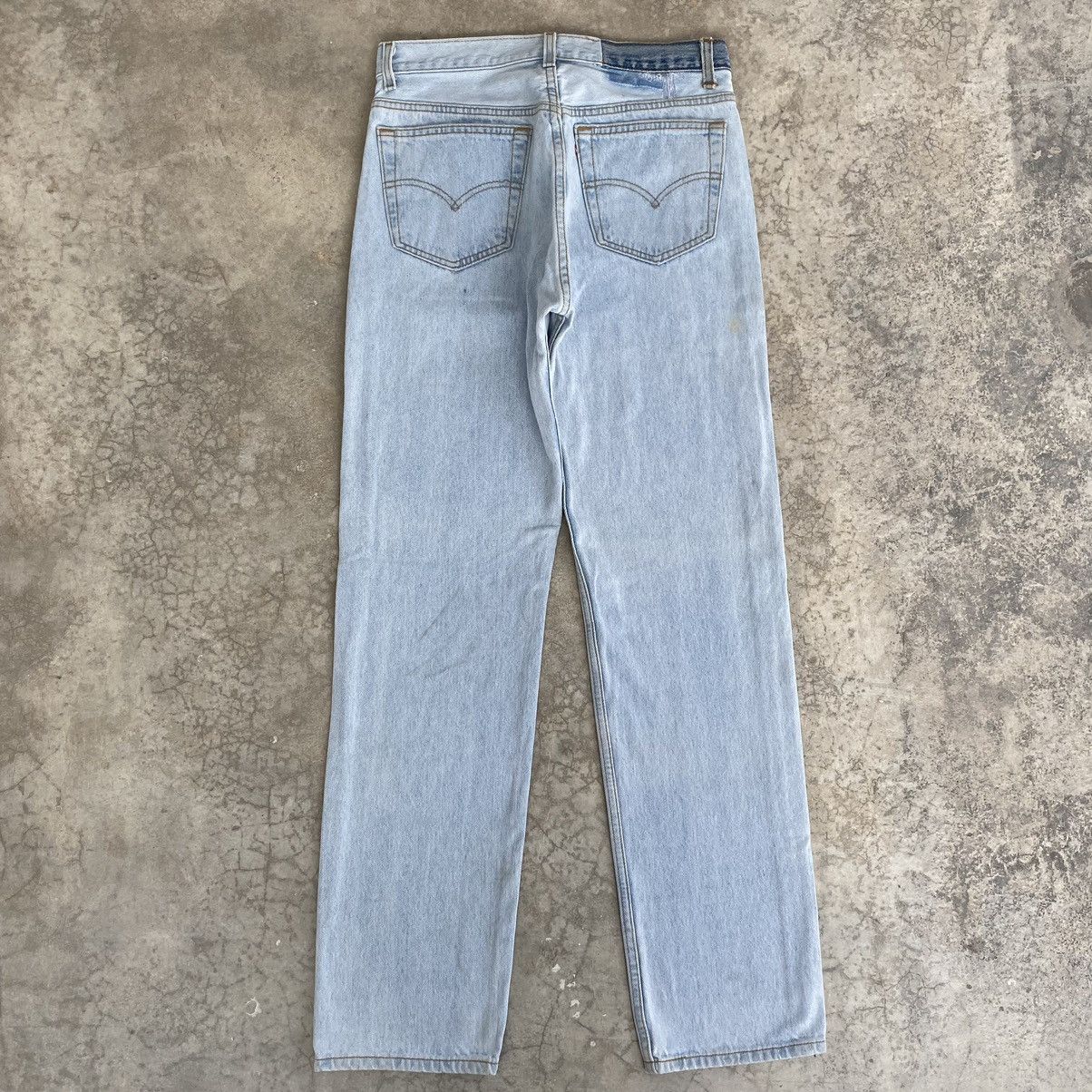 Levi's Vintage 1995 Levis 501 Light Blue Denim Jeans Size US 31 - 13 Thumbnail
