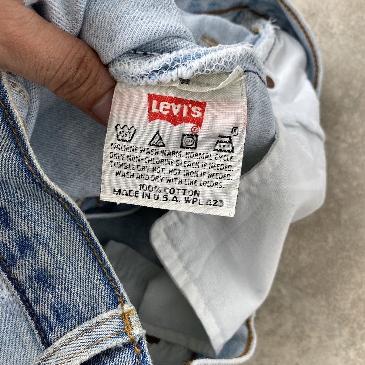Levi's Vintage 1995 Levis 501 Light Blue Denim Jeans Size US 31 - 24 Thumbnail