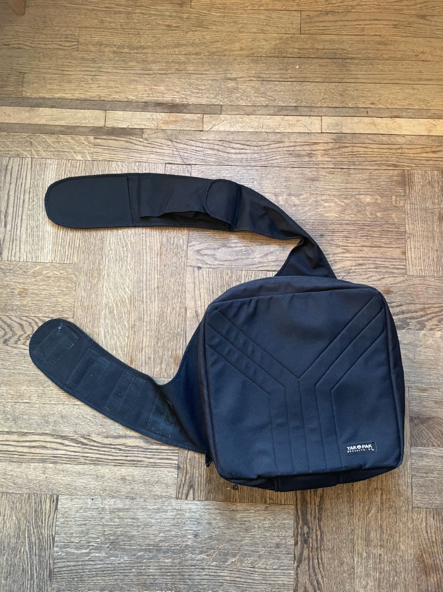 00s VEXED GENERATION X YAK PAK RECORD BAG