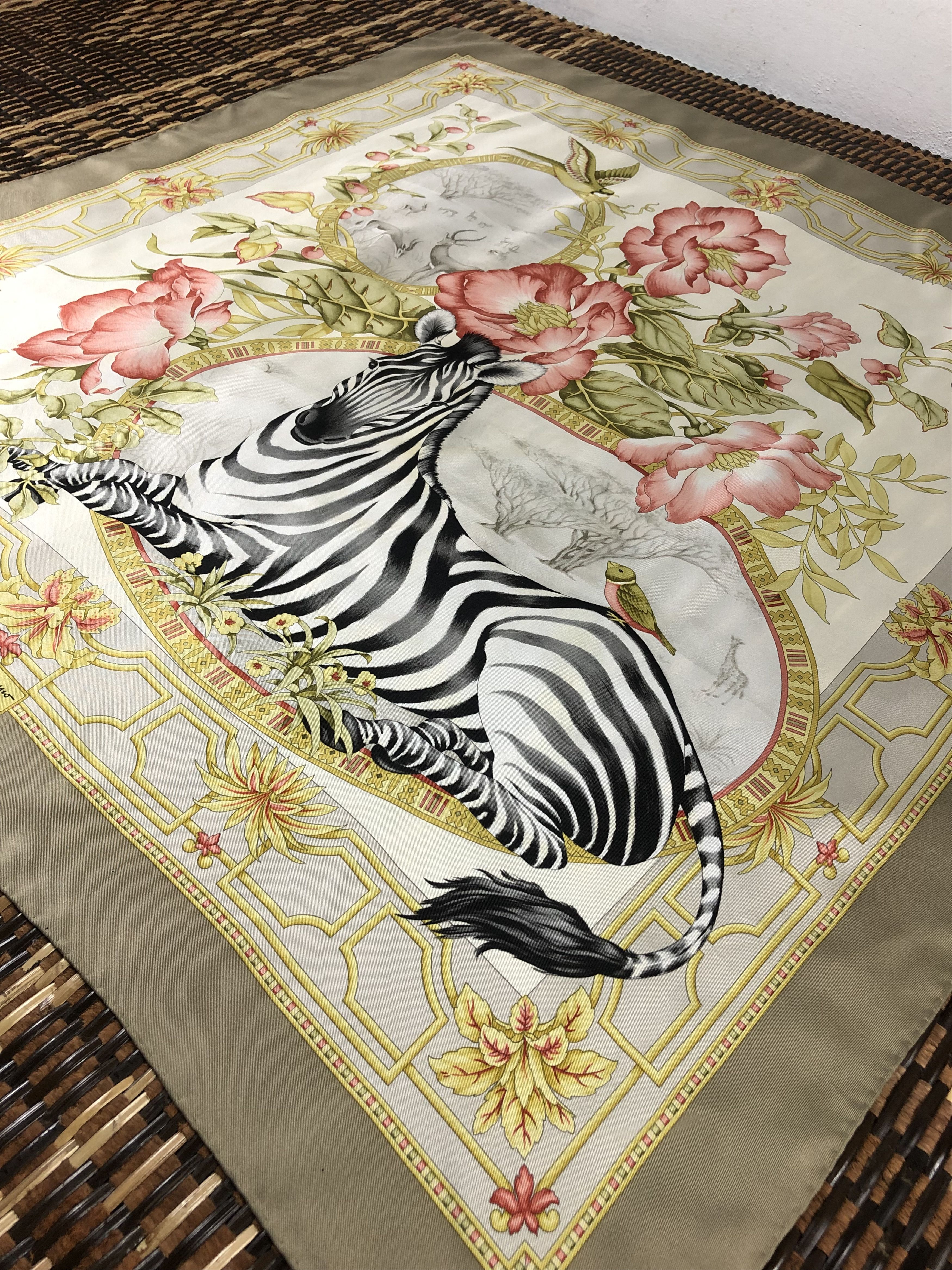 Vintage Vintage Salvatore Ferragamo Silk Scarf Size ONE SIZE - 4 Thumbnail