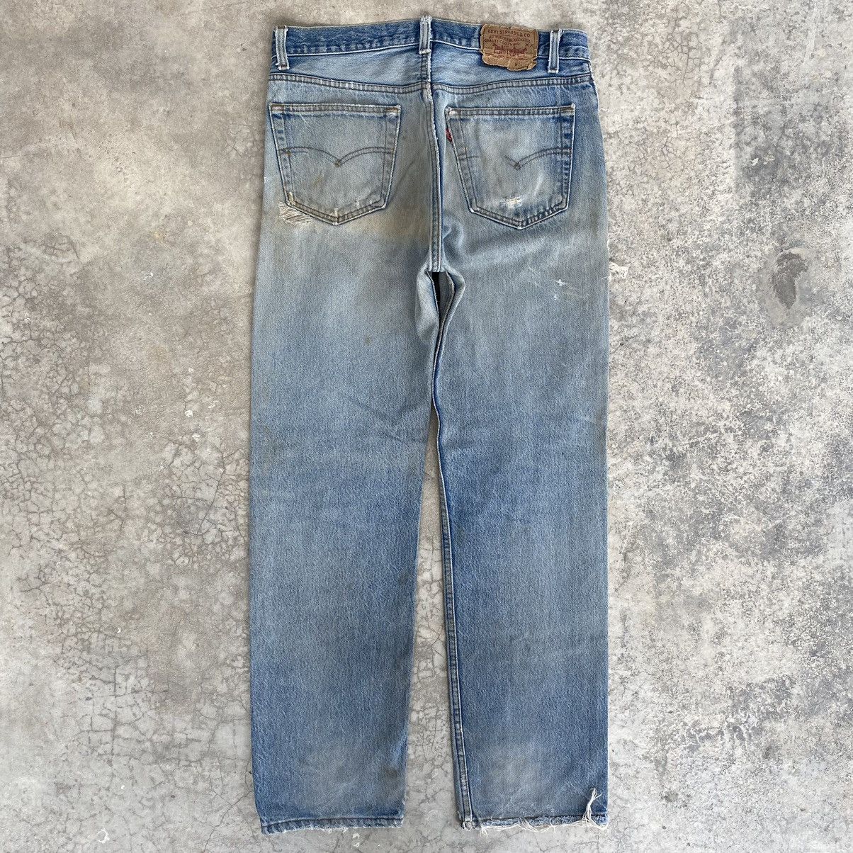 Levi's Thrashed! Vintage 90’s Levis 501 Distressed Jeans Size US 32 / EU 48 - 16 Thumbnail