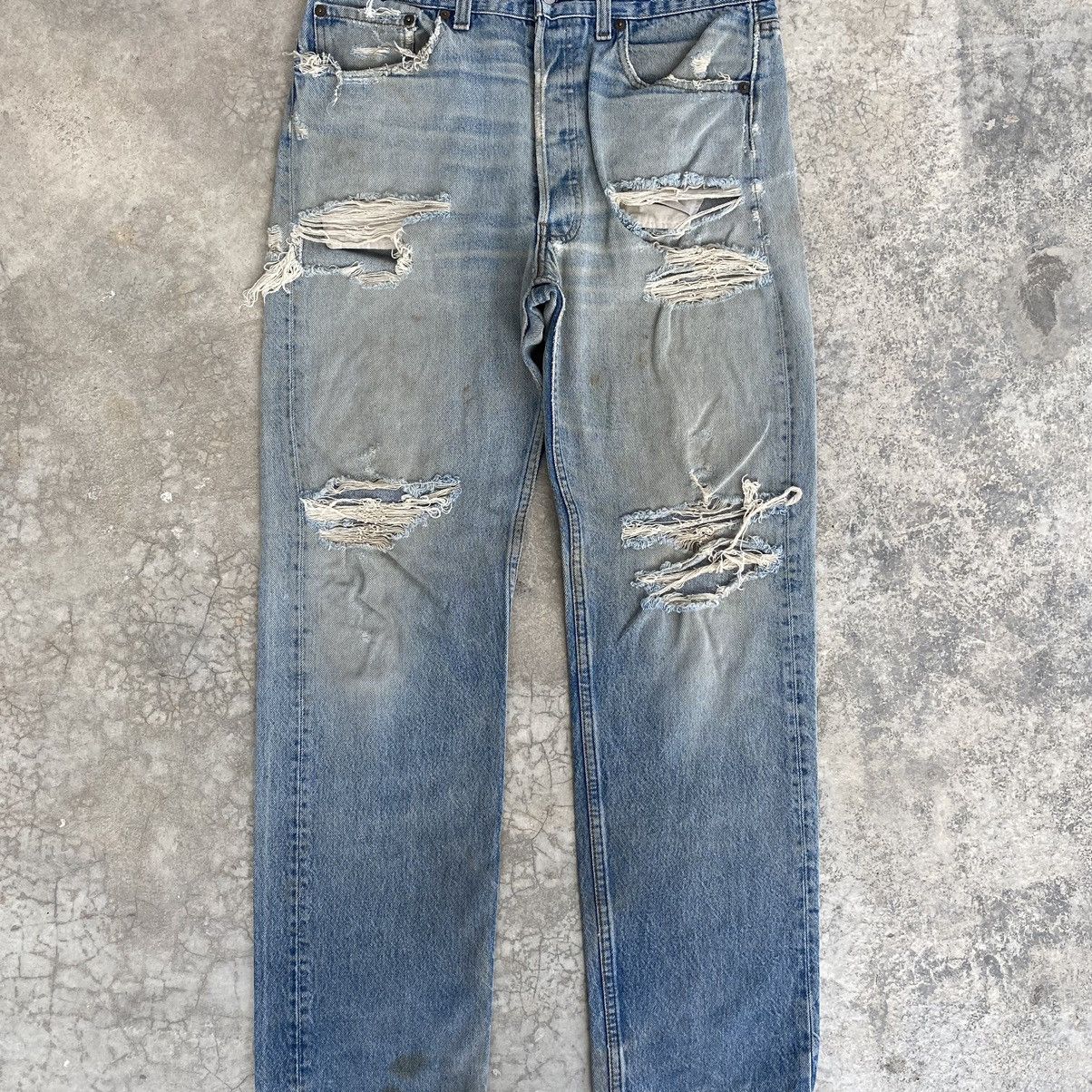 Levi's Thrashed! Vintage 90’s Levis 501 Distressed Jeans Size US 32 / EU 48 - 4 Thumbnail