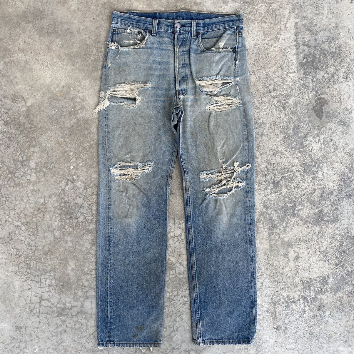 Levi's Thrashed! Vintage 90’s Levis 501 Distressed Jeans Size US 32 / EU 48 - 1 Thumbnail