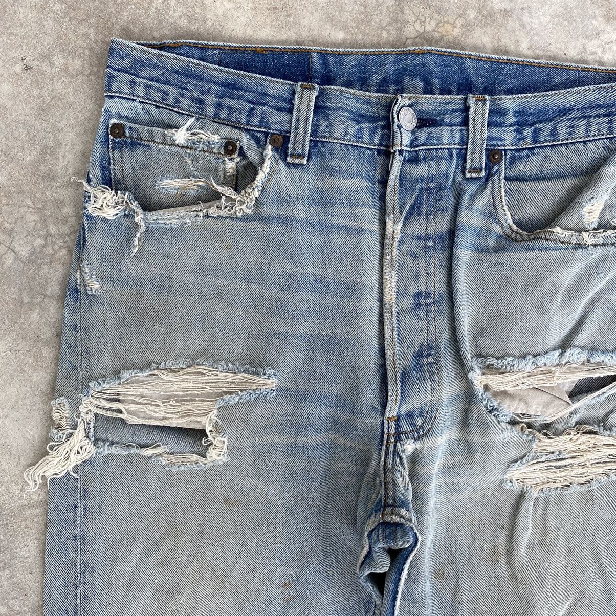 Levi's Thrashed! Vintage 90’s Levis 501 Distressed Jeans Size US 32 / EU 48 - 10 Thumbnail