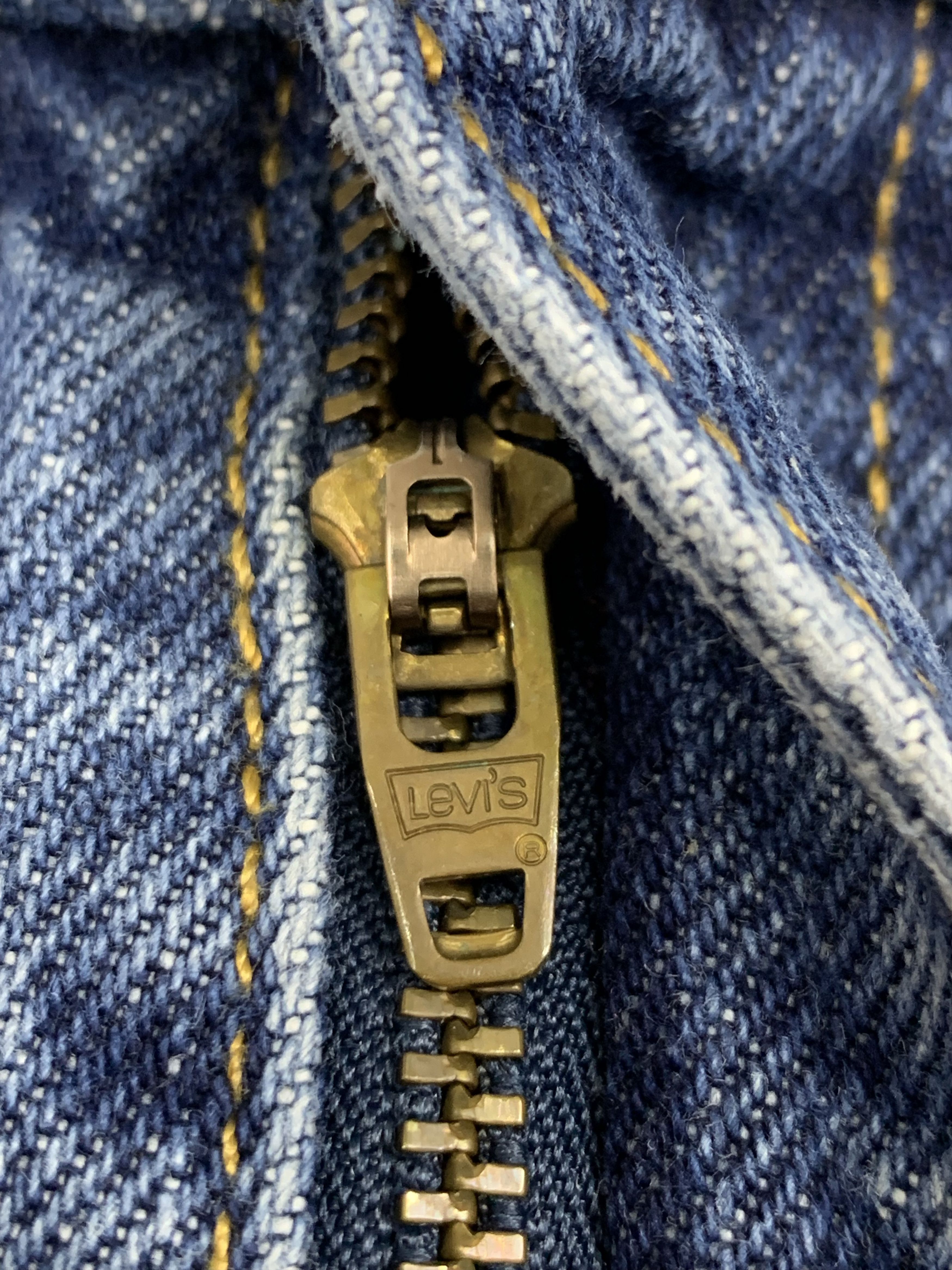 Levi's Vintage Levis 517 Flared Bootcut Jeans DP1751 Size US 40 / EU 56 - 11 Thumbnail