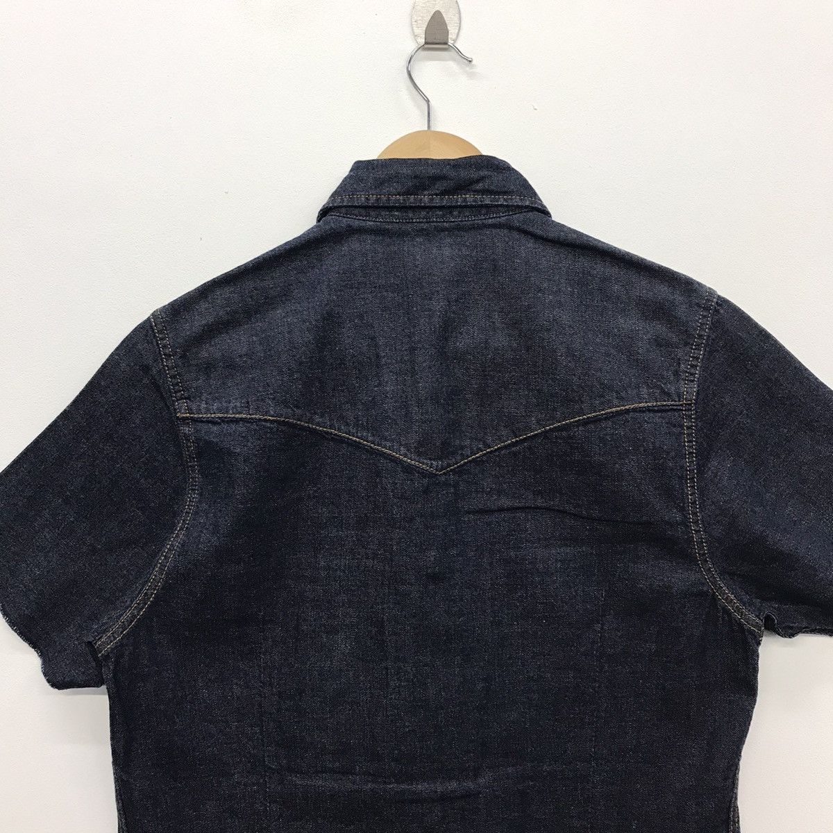 Calvin Klein × Vintage *Rare!! Vintage Calvin Klein Denim Jeans Button Shirt Size US M / EU 48-50 / 2 - 10 Thumbnail