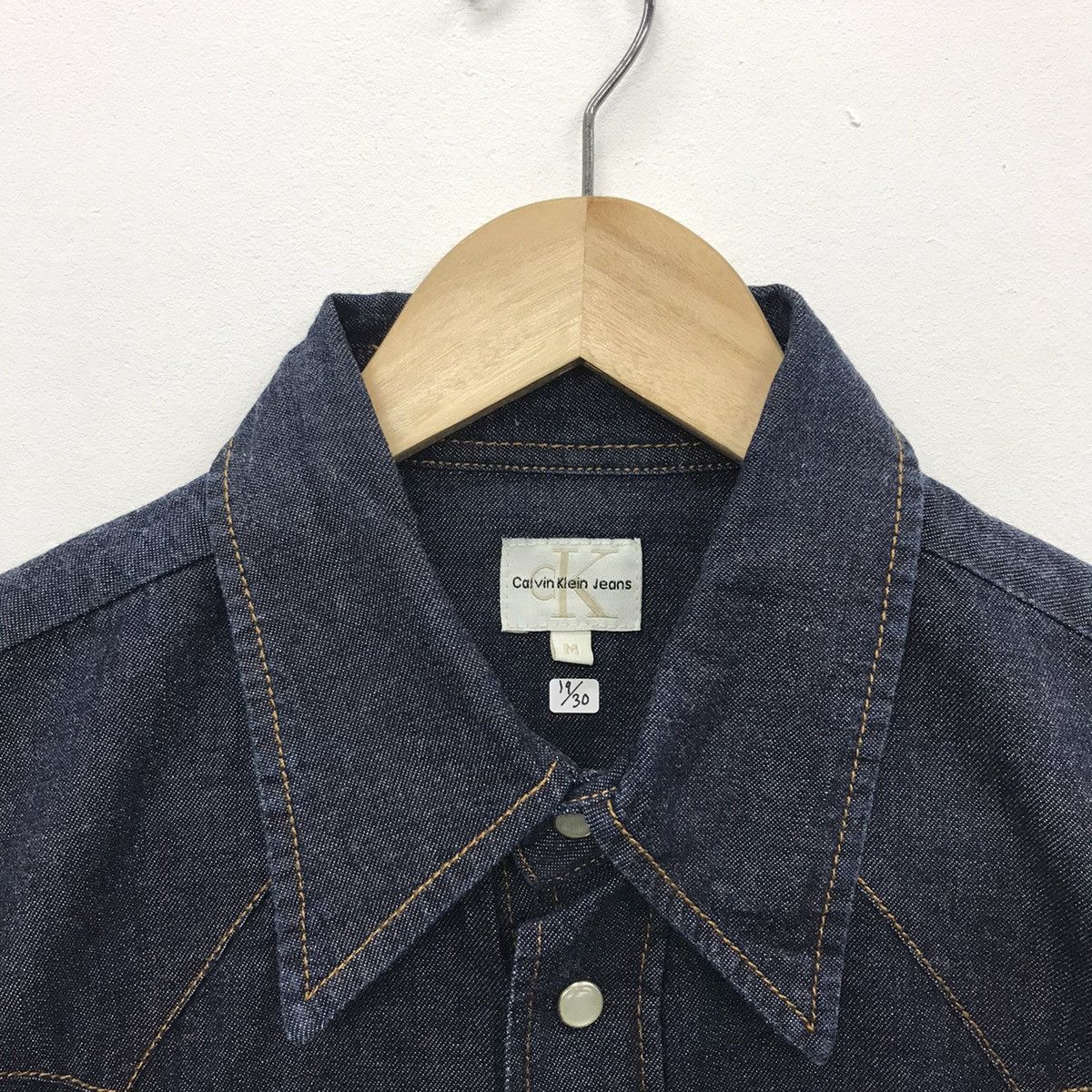 Calvin Klein × Vintage *Rare!! Vintage Calvin Klein Denim Jeans Button Shirt Size US M / EU 48-50 / 2 - 3 Thumbnail