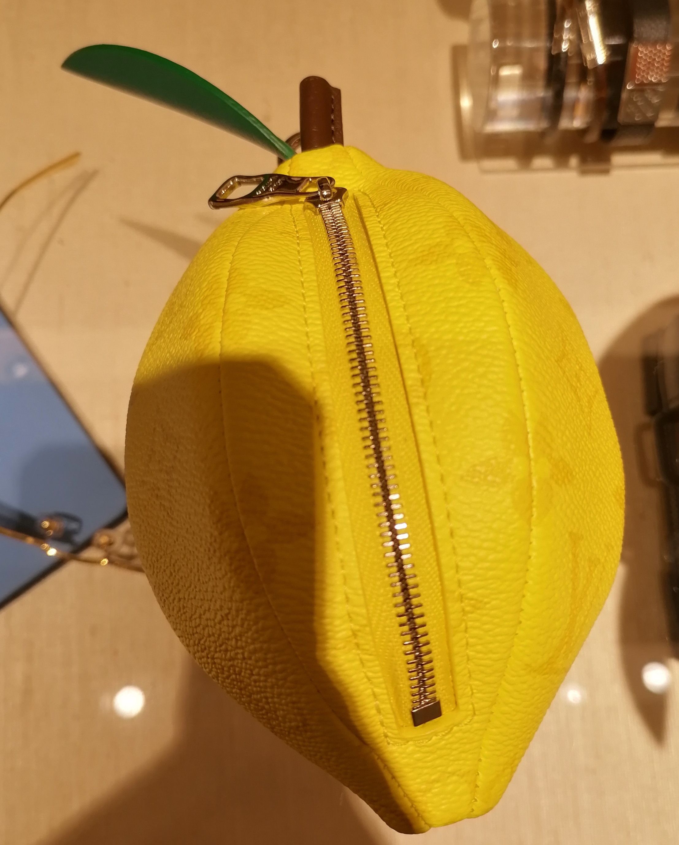 Louis Vuitton Louis Vuitton Lemon Pouch Size ONE SIZE - 4 Thumbnail