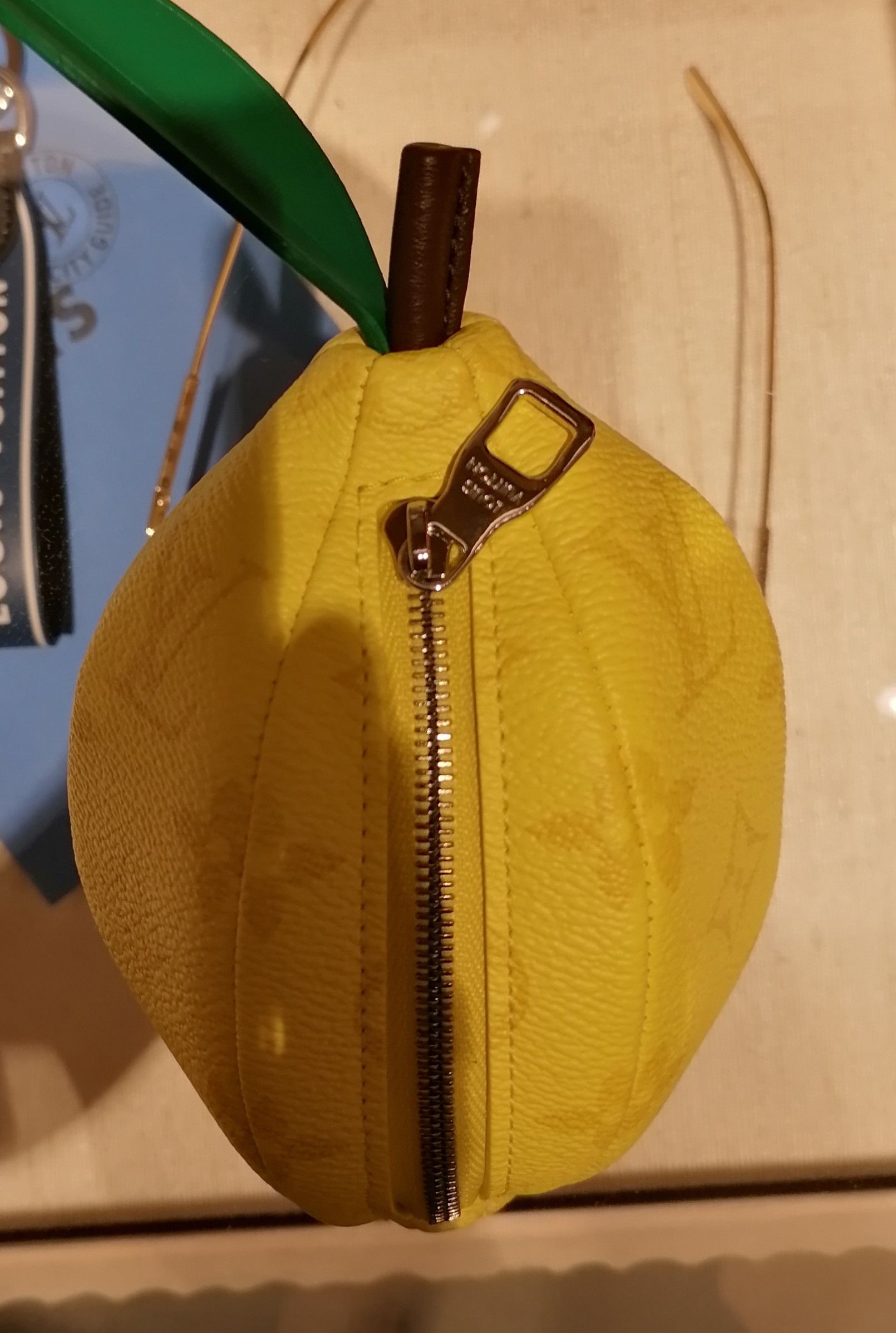 Louis Vuitton Louis Vuitton Lemon Pouch Size ONE SIZE - 2 Thumbnail