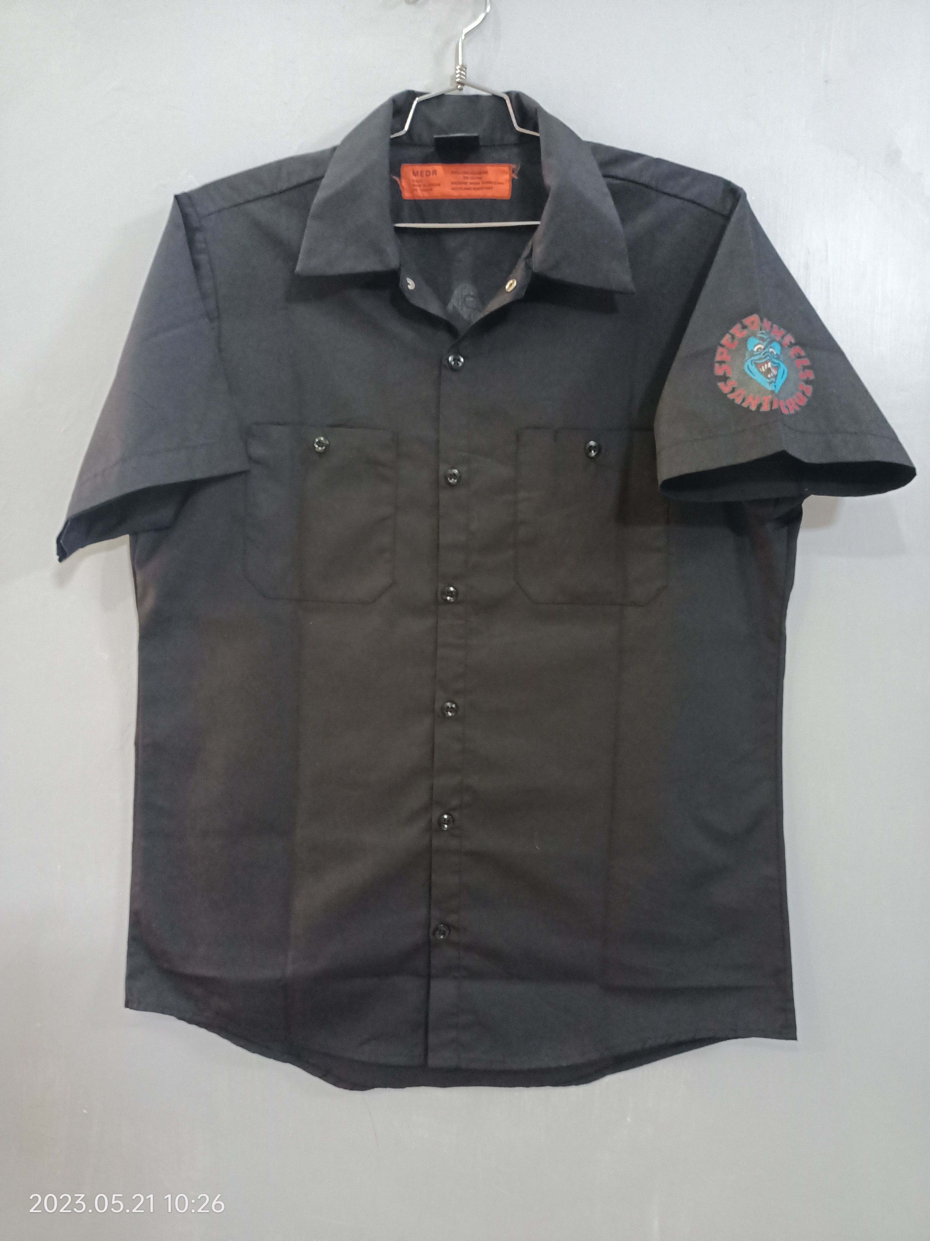 RARE! Santacruz Skateboard Shirt Screaming Hand