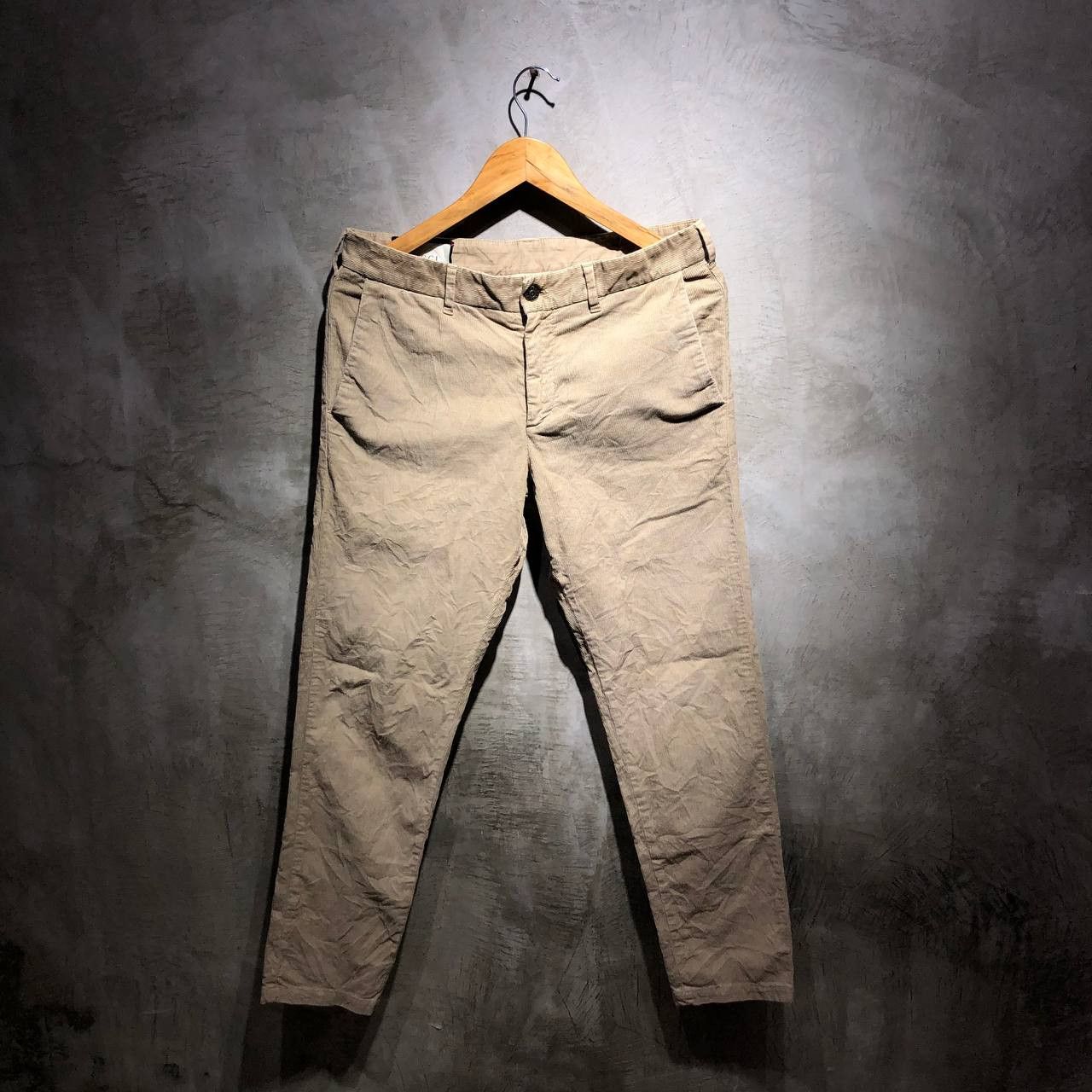 Image of Gucci Corduroy Pants in Khaki, Men's (Size 30)