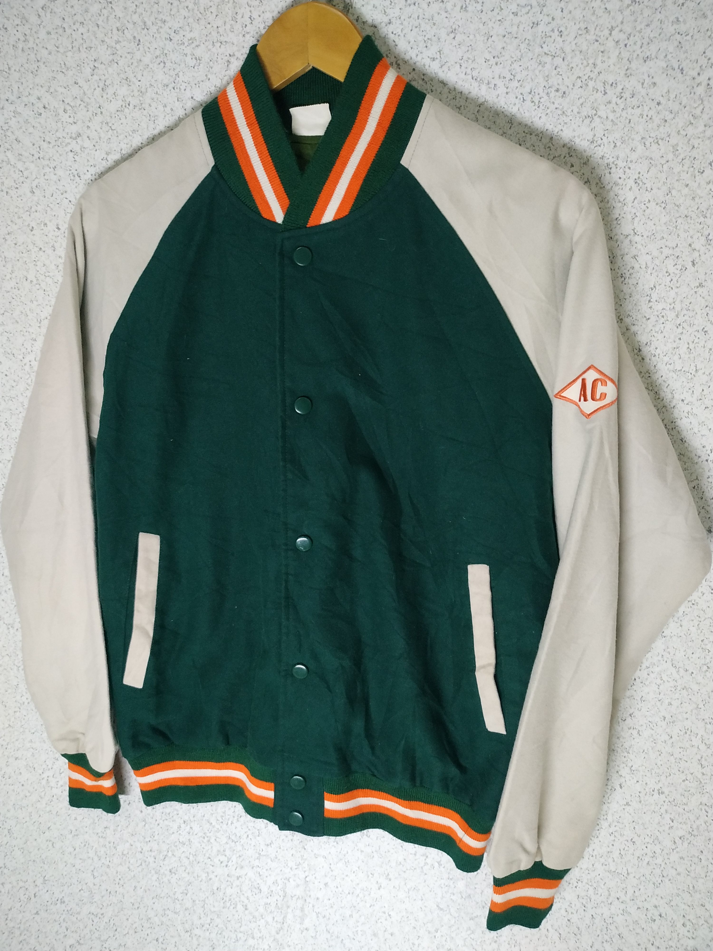 Vintage Vintage Valio Sportswear Varsity Jacket Size US L / EU 52-54 / 3 - 2 Thumbnail