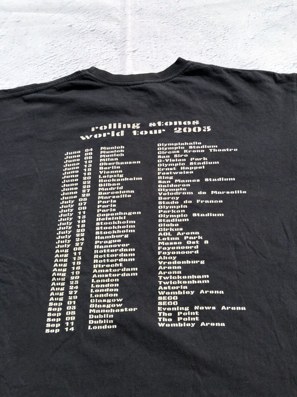 Band Tees Vintage 2003 The Rolling Stones World Tour Black Tee Size US XXL / EU 58 / 5 - 10 Thumbnail