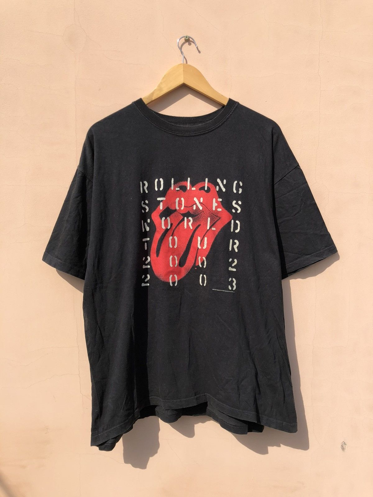 Band Tees Vintage 2003 The Rolling Stones World Tour Black Tee Size US XXL / EU 58 / 5 - 1 Thumbnail
