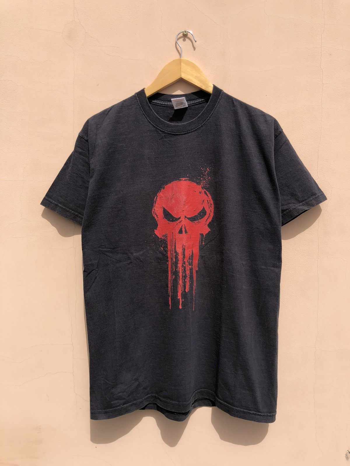 Marvel Comics Vintage 2003 The Punisher Marvel Black Tee (Silver Surfer) Size US M / EU 48-50 / 2 - 1 Thumbnail