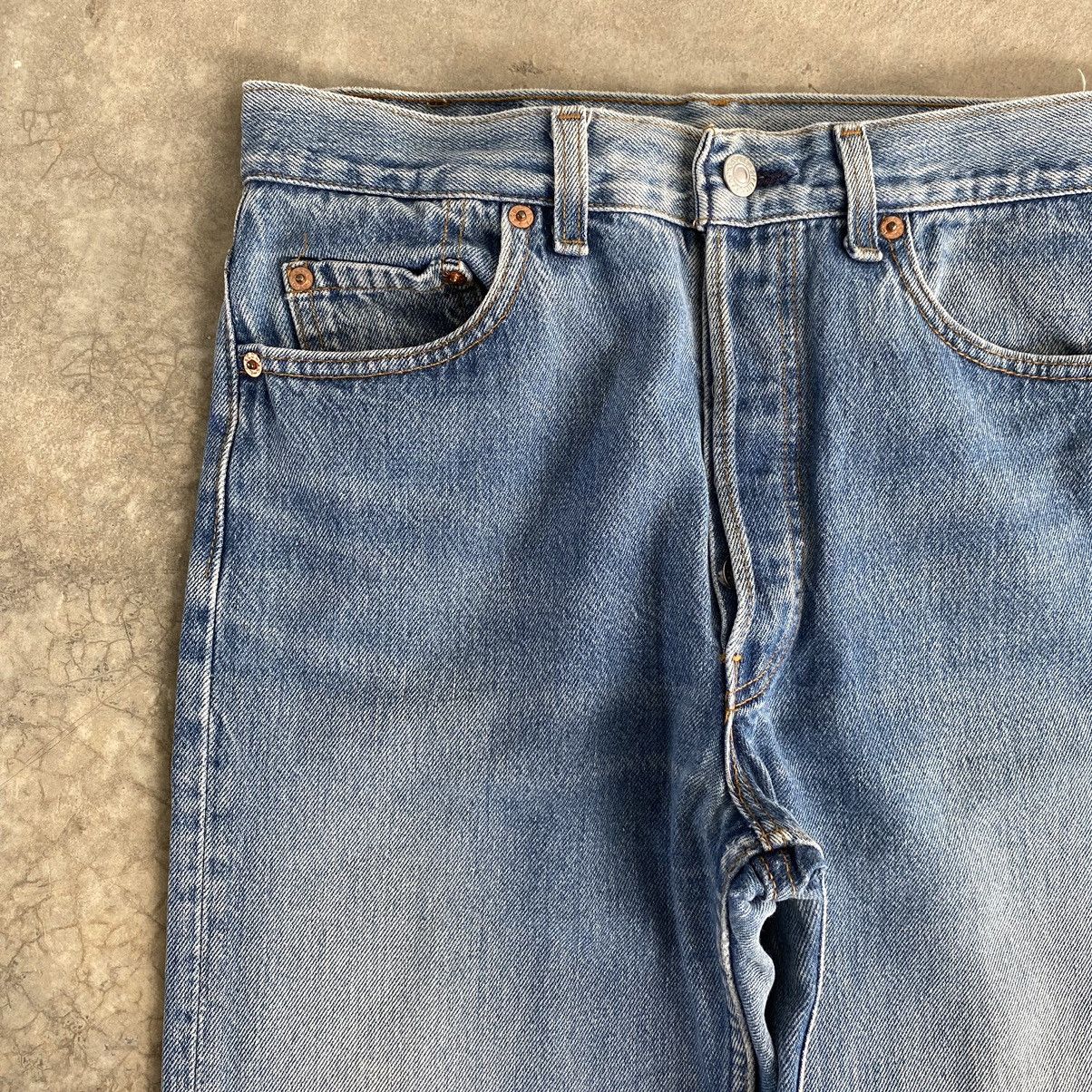 Levi's Vintage 90’s Levis 501xx Faded Stonewashed Denim Jeans Size US 29 - 7 Thumbnail