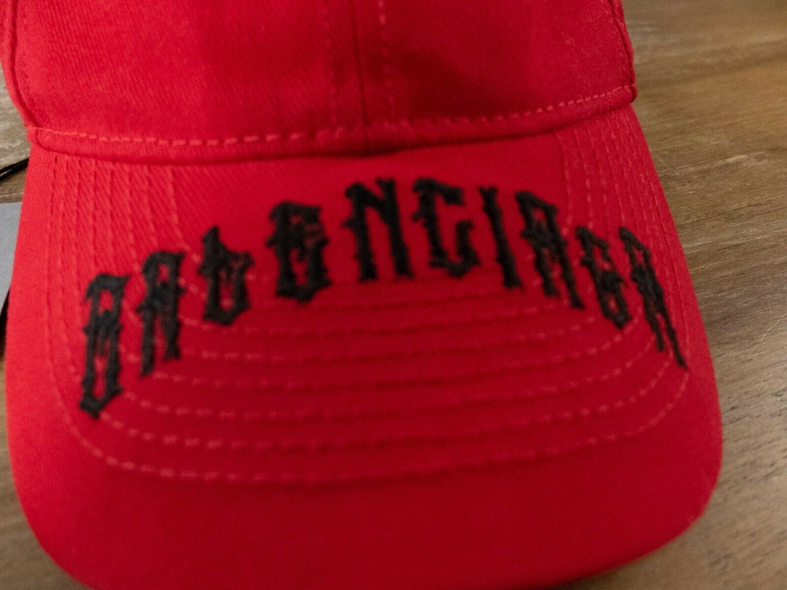 Balenciaga $495 BALENCIAGA red Tattoo Visor baseball cap hat - Large Size ONE SIZE - 3 Thumbnail
