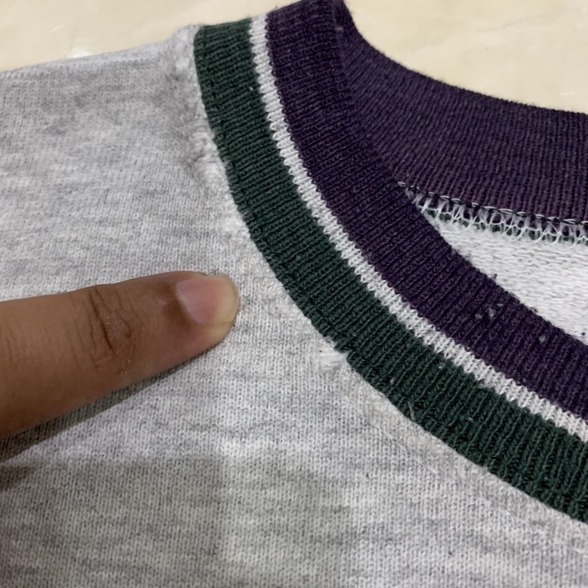 Champion CHAMPION ( Early 90’s ) Sweatshirt Size L Fit XL Size US XL / EU 56 / 4 - 9 Thumbnail