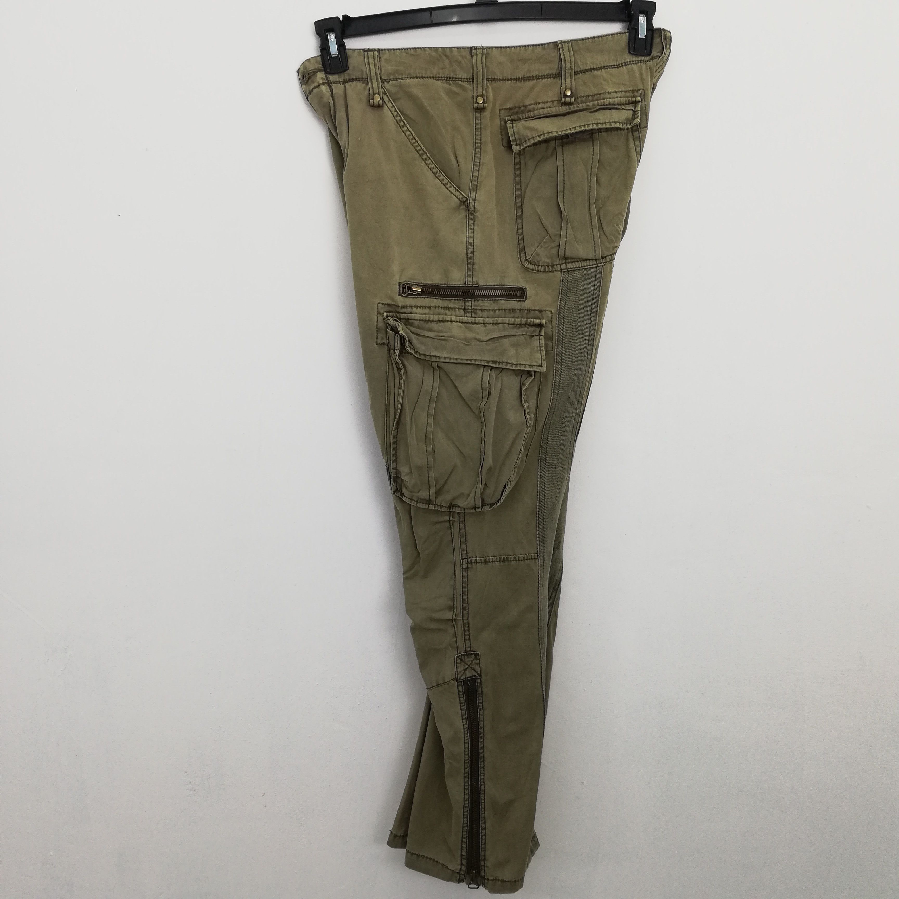 Avirex × Designer × Japanese Brand 💥AVIREX MULTI UTILITY ARMY CARGO PANTS HYPERBEAST #0386 DP Size US 33 - 14 Thumbnail