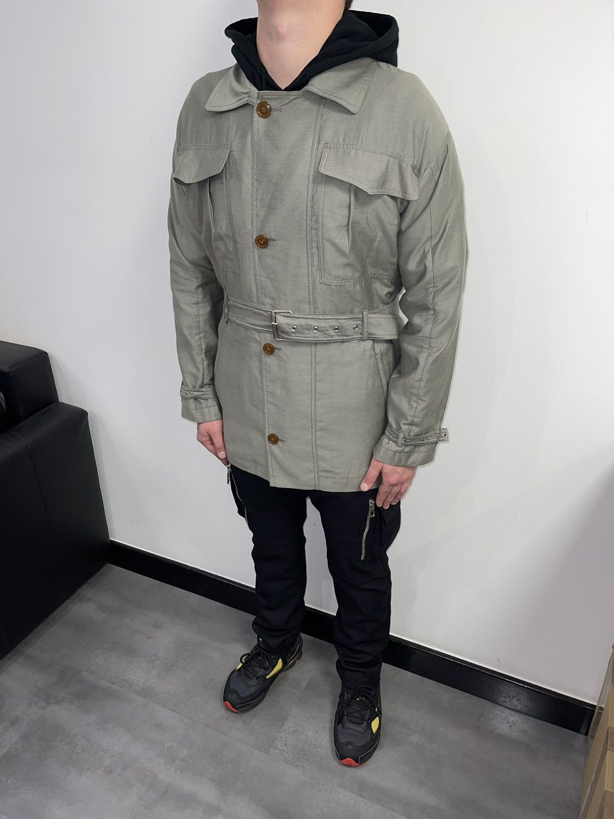 image of Avant Garde x Vivienne Westwood Fw13 Vivienne Westwood Beige Short Trench Coat, Men's (Size Medium)