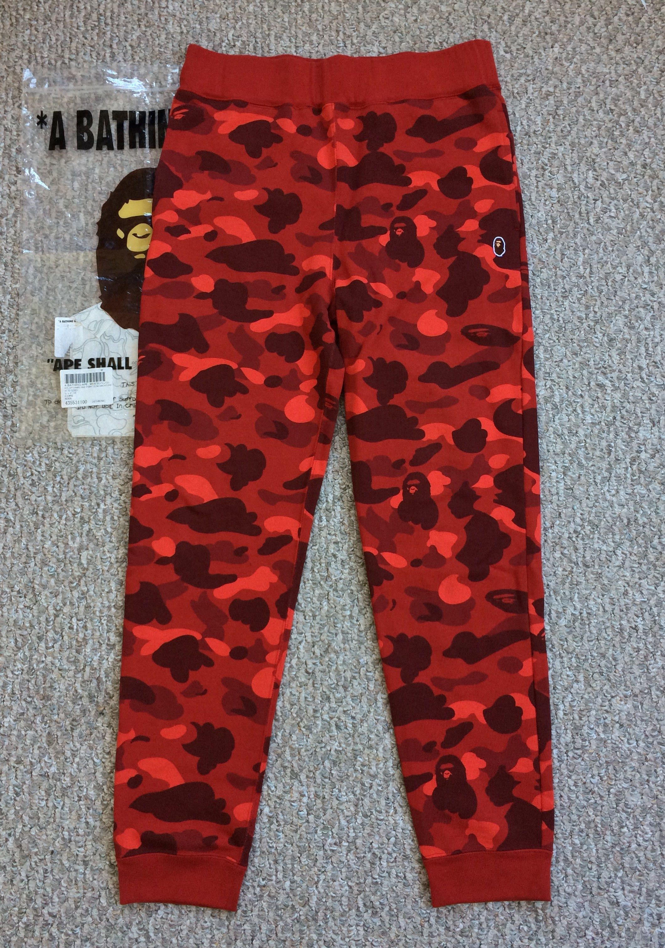 Bape NEW Bape Red Camo Sweatpants size XL Size US 34 / EU 50 - 1 Thumbnail