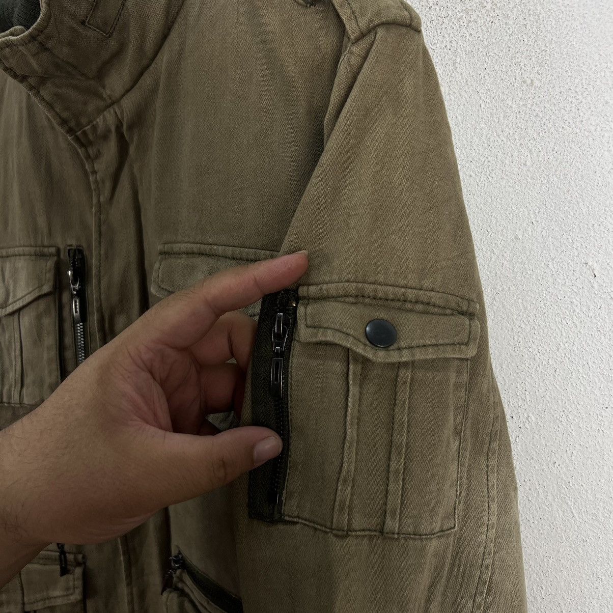Japanese Brand VINTAGE V-MEN MULTI POCKET CARGO JACKET JAPAN MADE Size US L / EU 52-54 / 3 - 7 Thumbnail