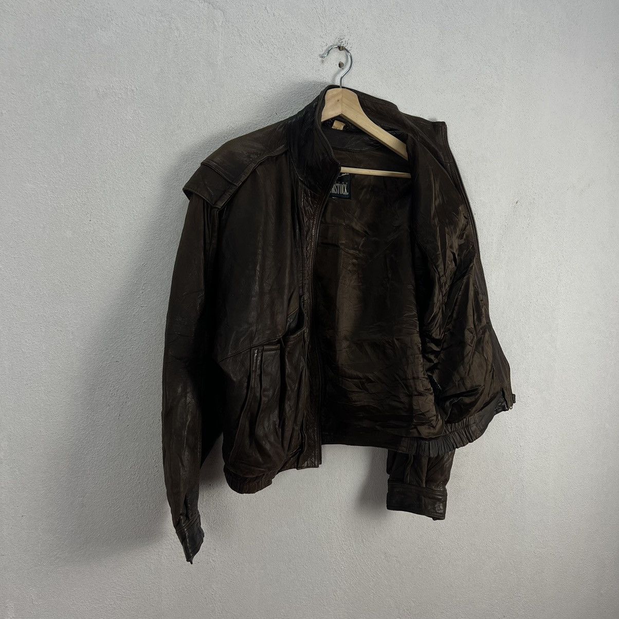 Japanese Brand VINTAGE 70’s ROBERT COMSTOCK LEATHER JACKET BOMBER DESIGN Size US M / EU 48-50 / 2 - 11 Thumbnail