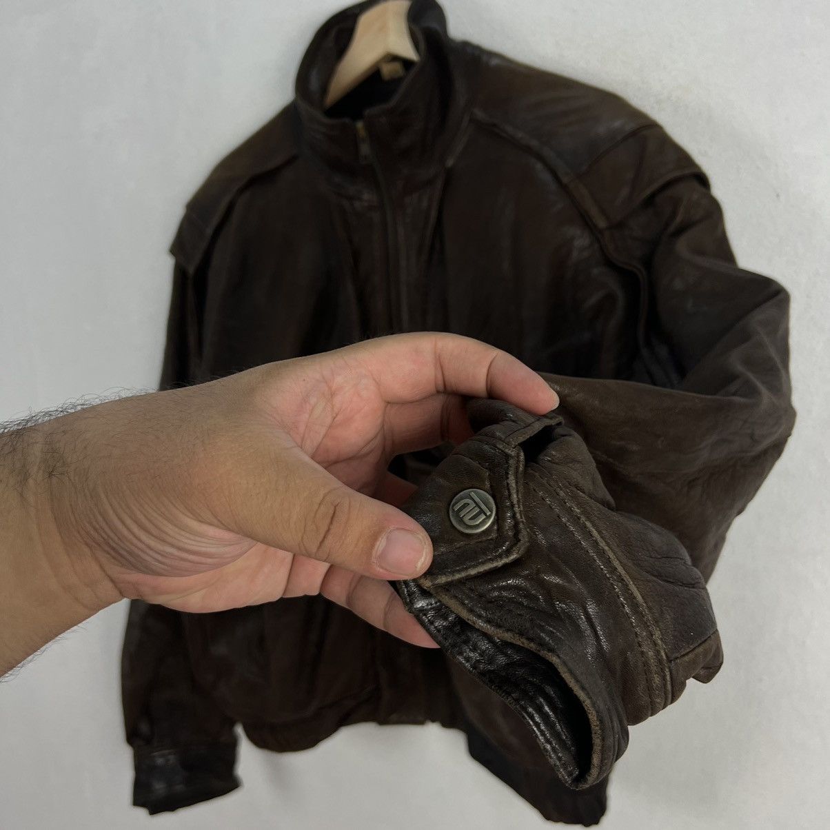 Japanese Brand VINTAGE 70’s ROBERT COMSTOCK LEATHER JACKET BOMBER DESIGN Size US M / EU 48-50 / 2 - 6 Thumbnail