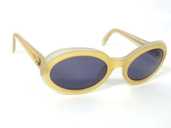 Chanel CC Logo Swarovski Rhinestone Pink Tinted Silver Sunglasses –  Undothedone