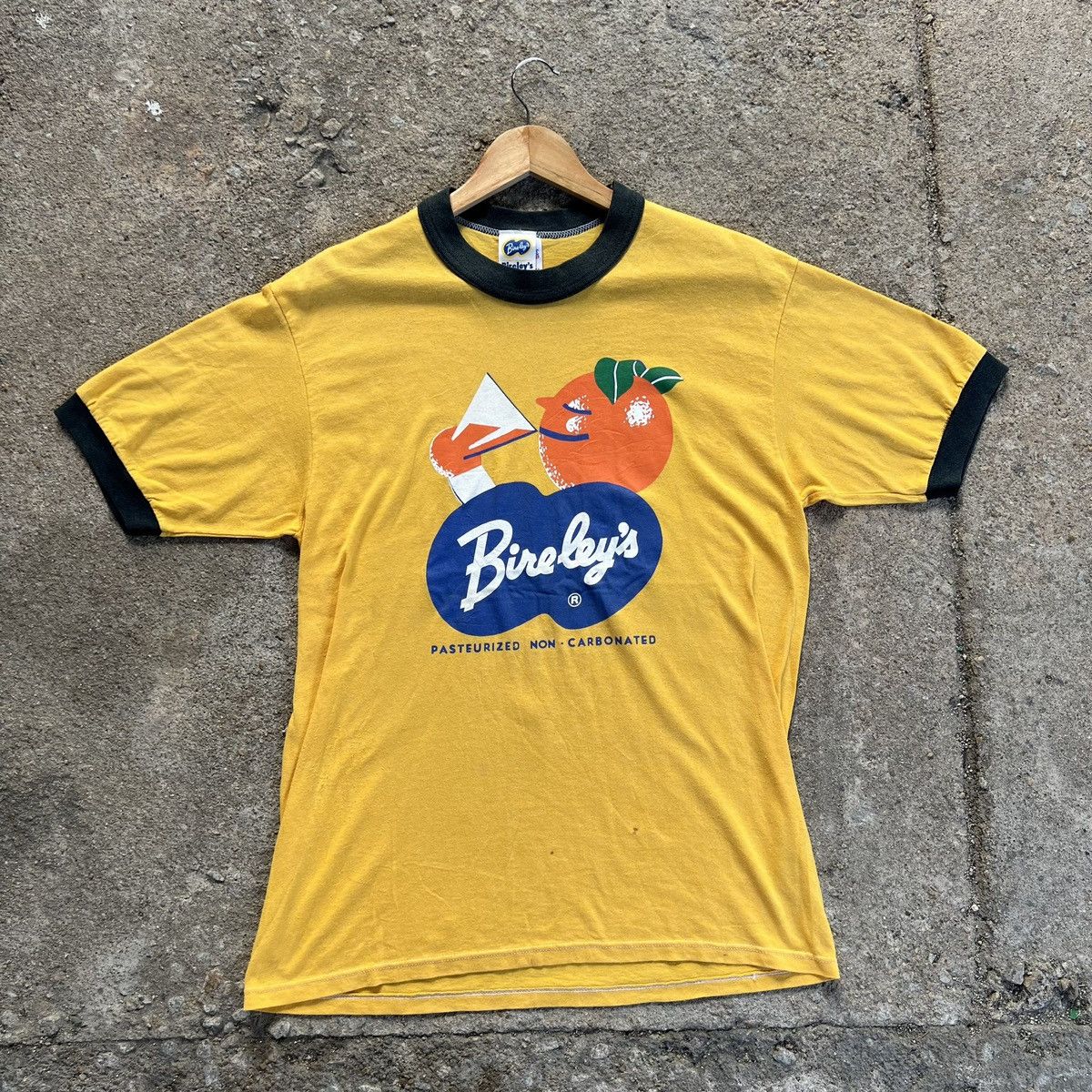 Vintage Vintage Bireley Ringer Tshirt | Bireley Non Carbonated Drink Size US L / EU 52-54 / 3 - 1 Thumbnail