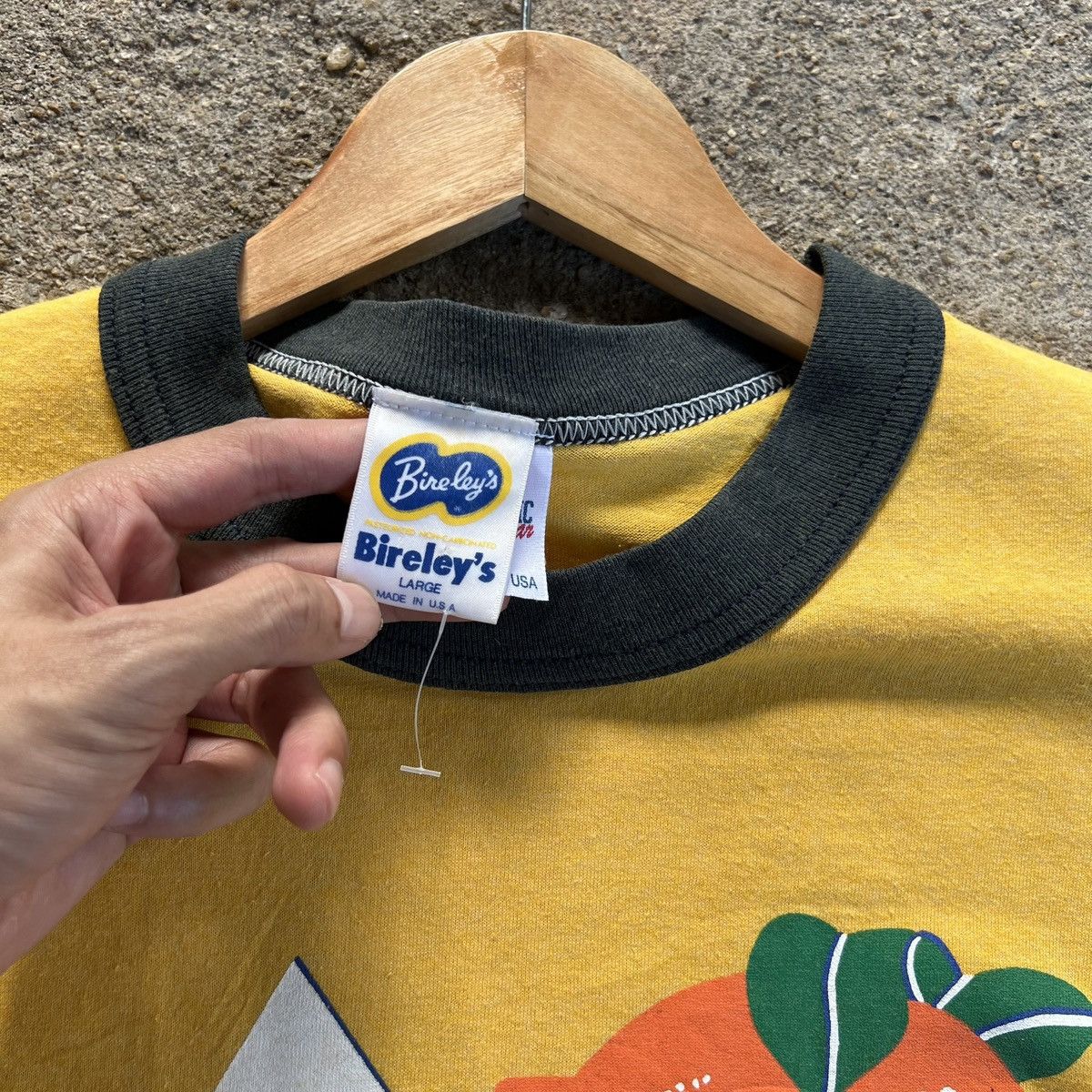 Vintage Vintage Bireley Ringer Tshirt | Bireley Non Carbonated Drink Size US L / EU 52-54 / 3 - 4 Thumbnail