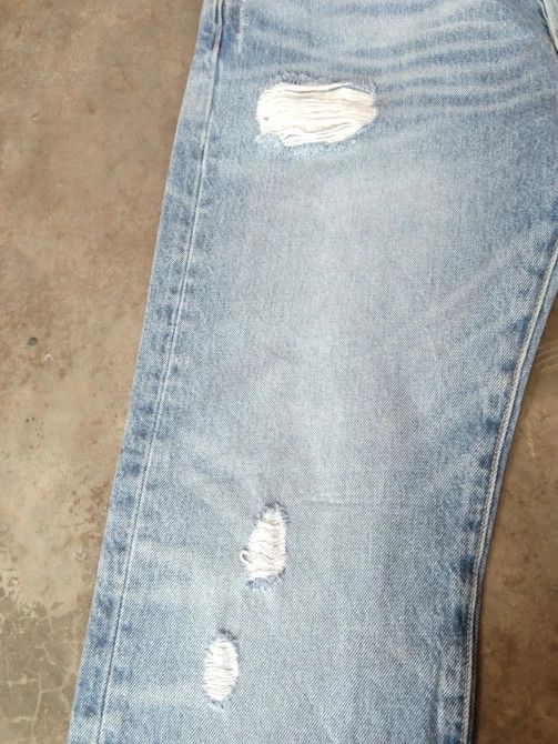 Levi's × Vintage Vintage Levis 501 Light Wash Distressed Jeans 33x30 Size US 33 - 7 Thumbnail