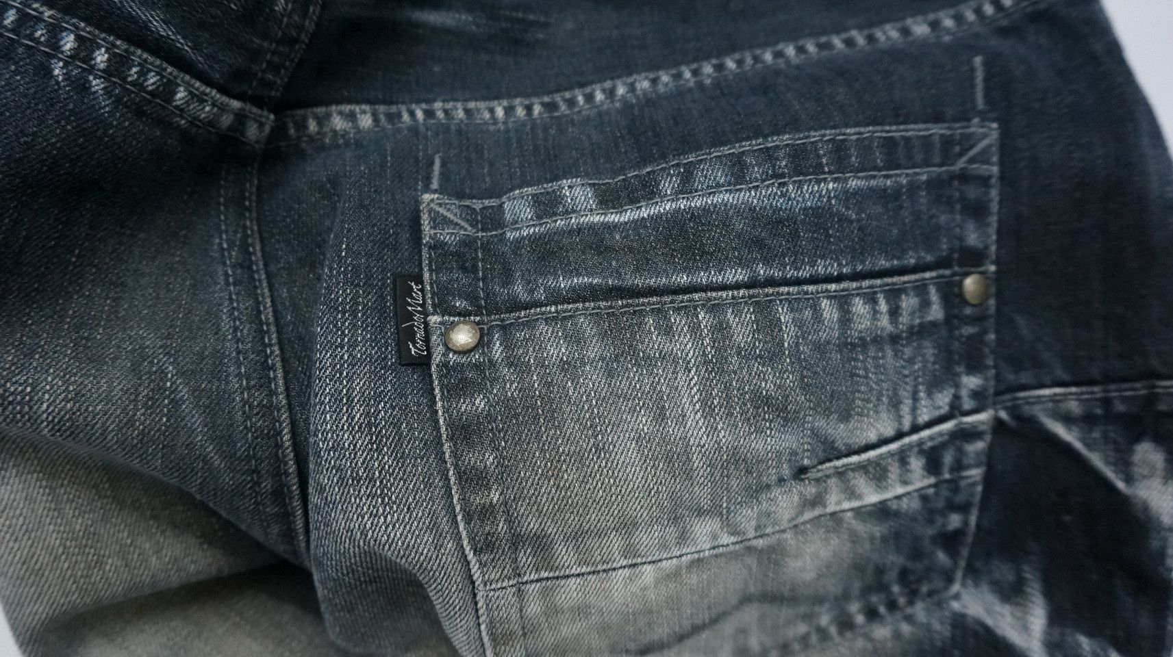 Japanese Brand Dope Vtg Tornado Mart Japan Distressed Lowrise Worn Jeans Size US 34 / EU 50 - 21 Thumbnail