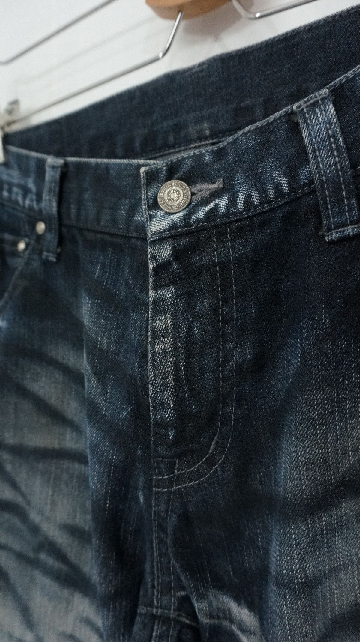 Japanese Brand Dope Vtg Tornado Mart Japan Distressed Lowrise Worn Jeans Size US 34 / EU 50 - 9 Thumbnail
