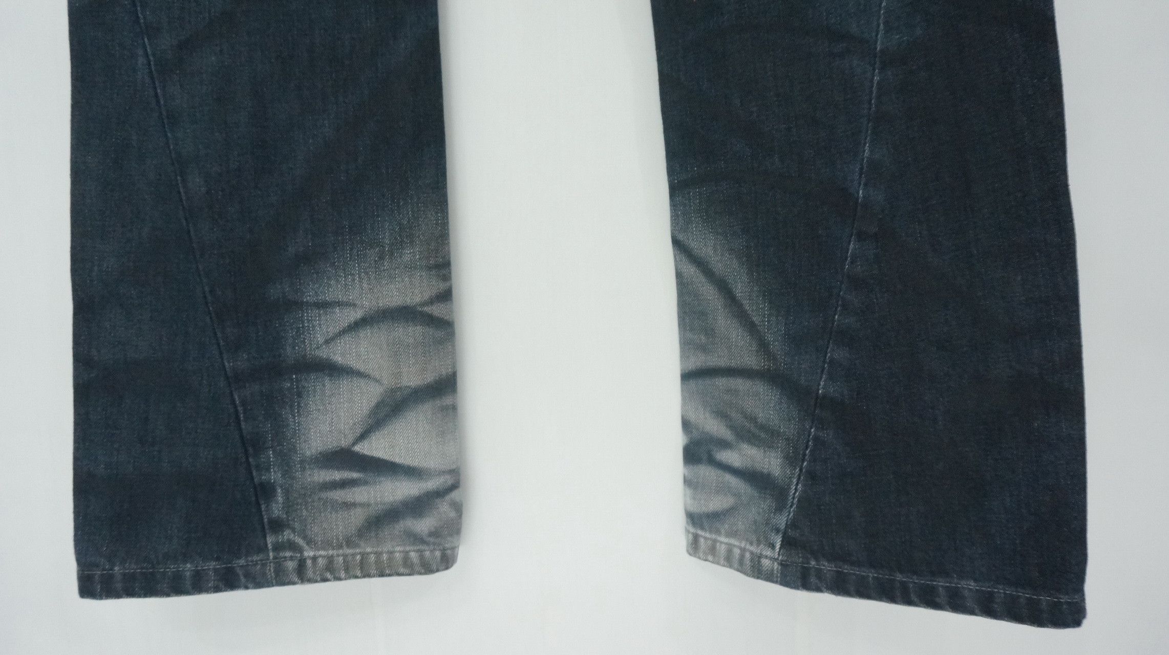 Japanese Brand Dope Vtg Tornado Mart Japan Distressed Lowrise Worn Jeans Size US 34 / EU 50 - 7 Thumbnail