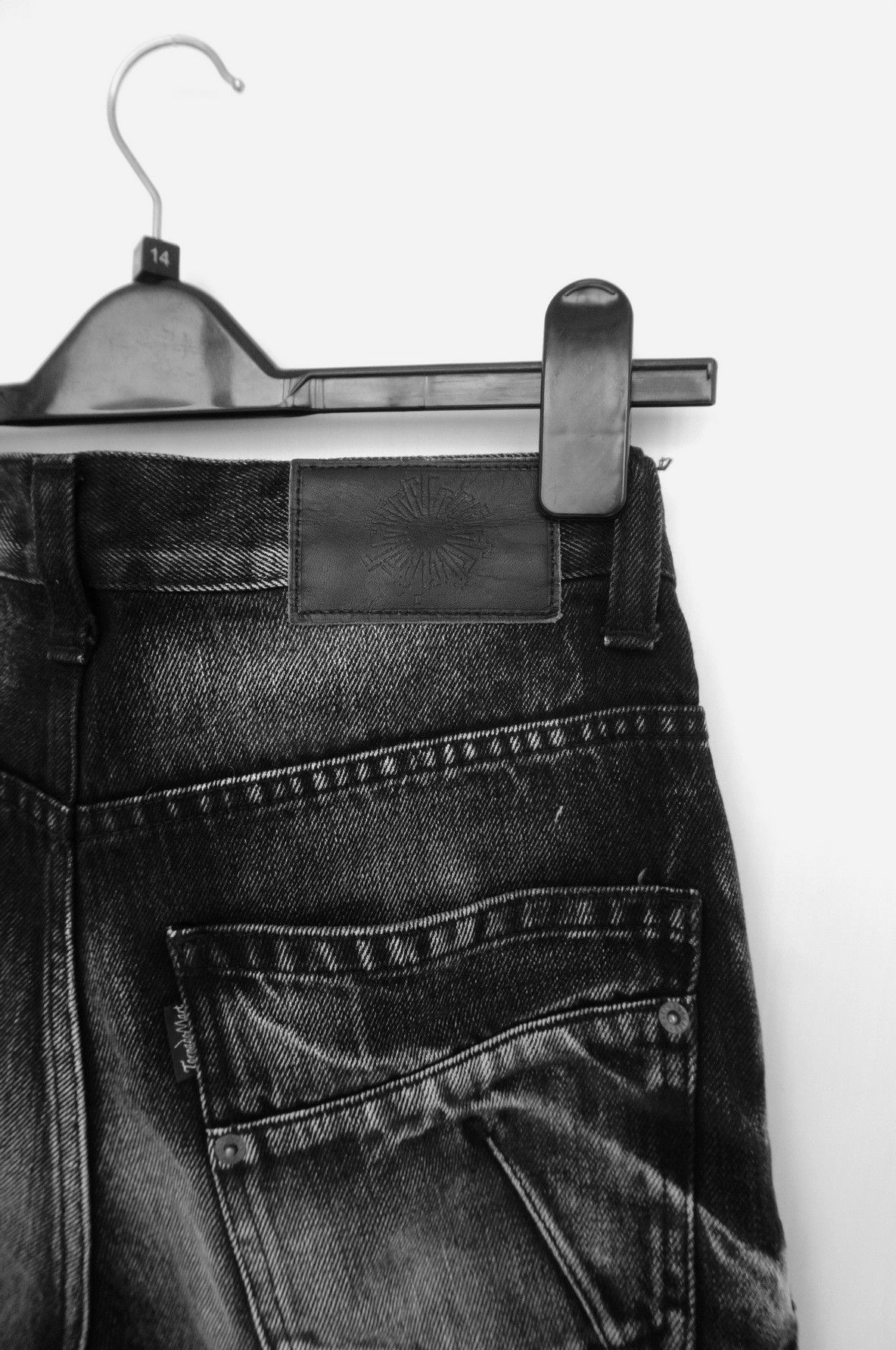 Tornado Mart DopeVtg🇯🇵TORNADO MART Distressed Short rise Flared Jeans Size US 28 / EU 44 - 11 Thumbnail