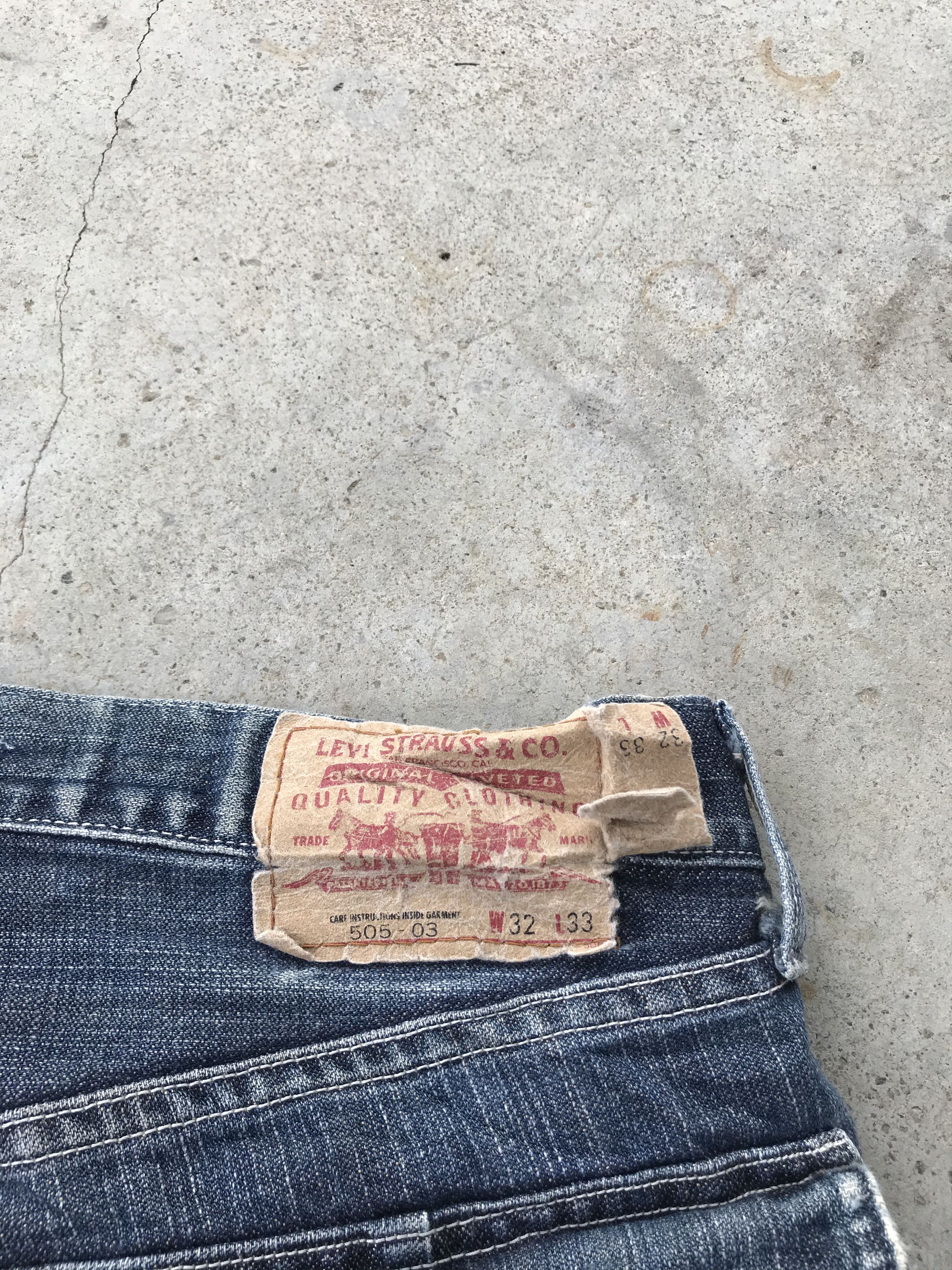 Levi's Levis dark blue denim cargo pants Size US 30 / EU 46 - 8 Thumbnail